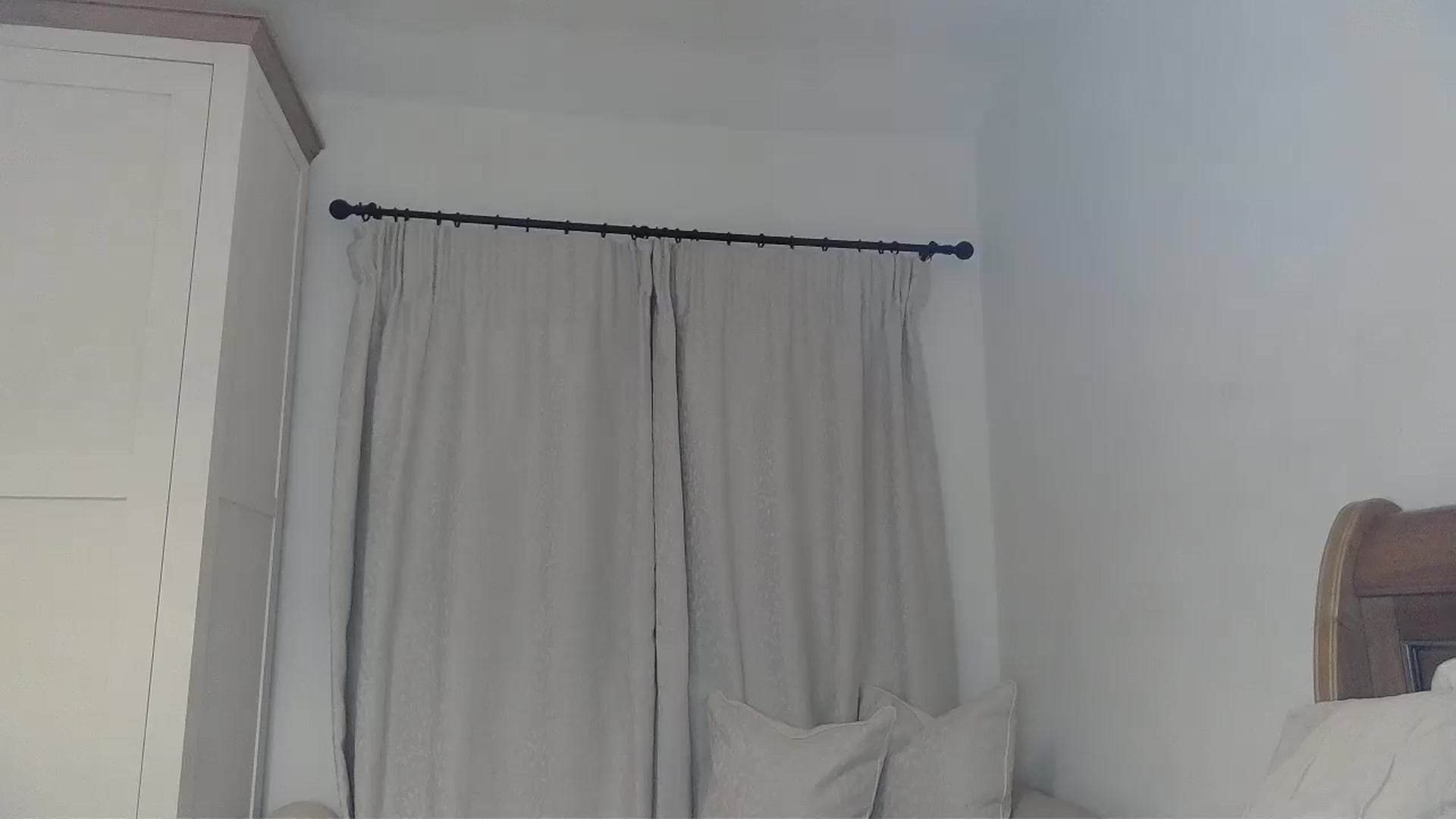 Gallery image thumbnail from EnglishRose3's myfreecams stream on, 02/25/2025, 21:54 image 14 of 20