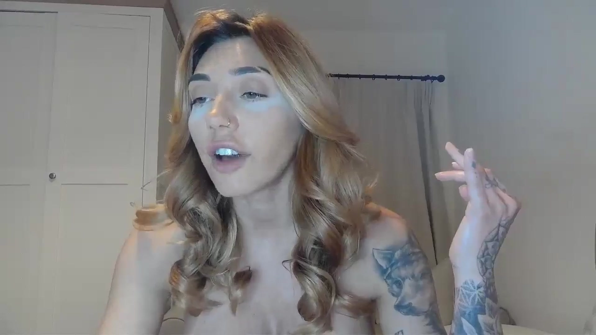 Gallery image thumbnail from EnglishRose3's myfreecams stream on, 02/27/2025, 09:03 image 16 of 20