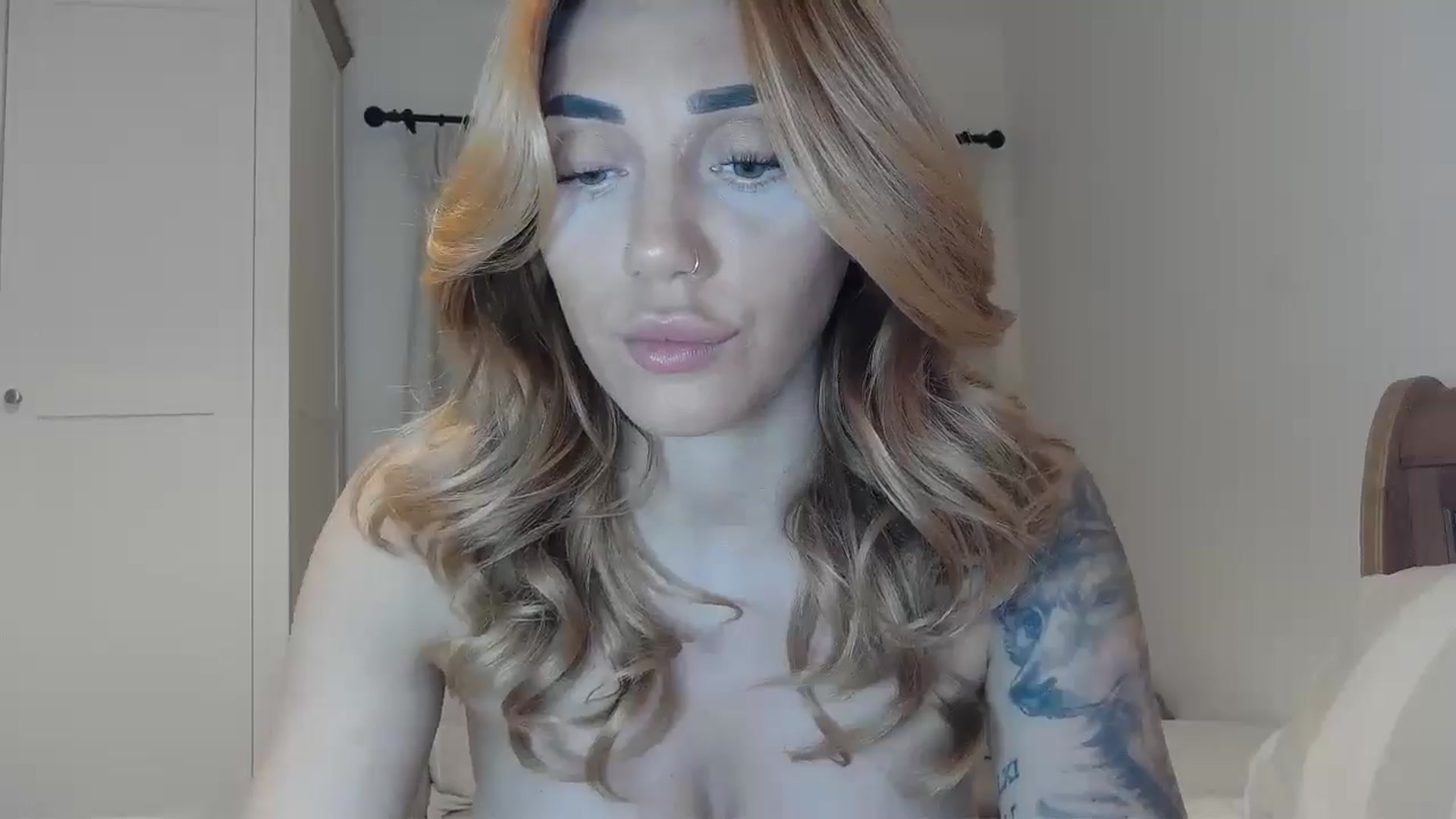 Gallery image thumbnail from EnglishRose3's myfreecams stream on, 03/06/2025, 21:46 image 19 of 20