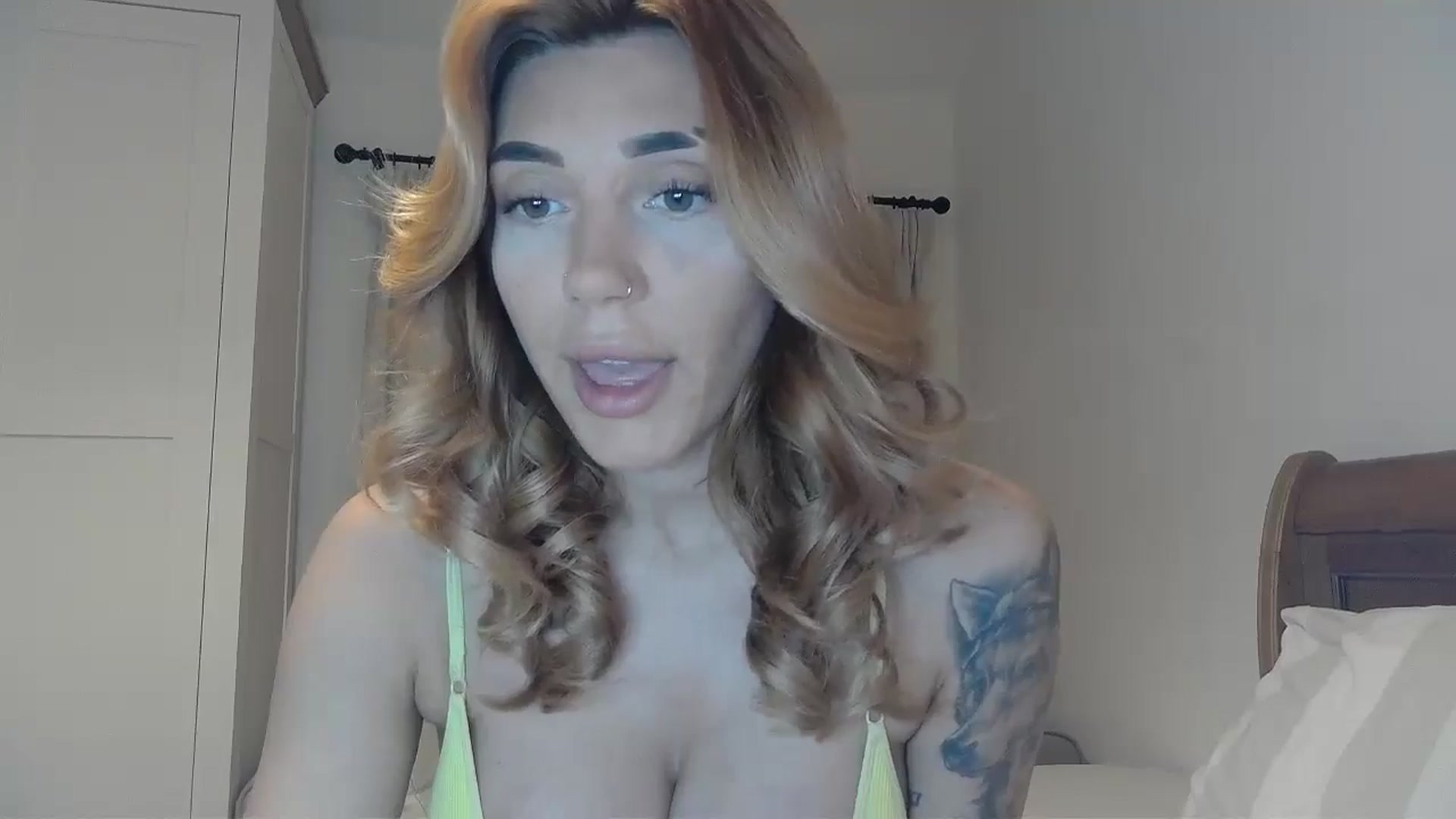 Gallery image thumbnail from EnglishRose3's myfreecams stream on, 03/13/2025, 07:37 image 20 of 20