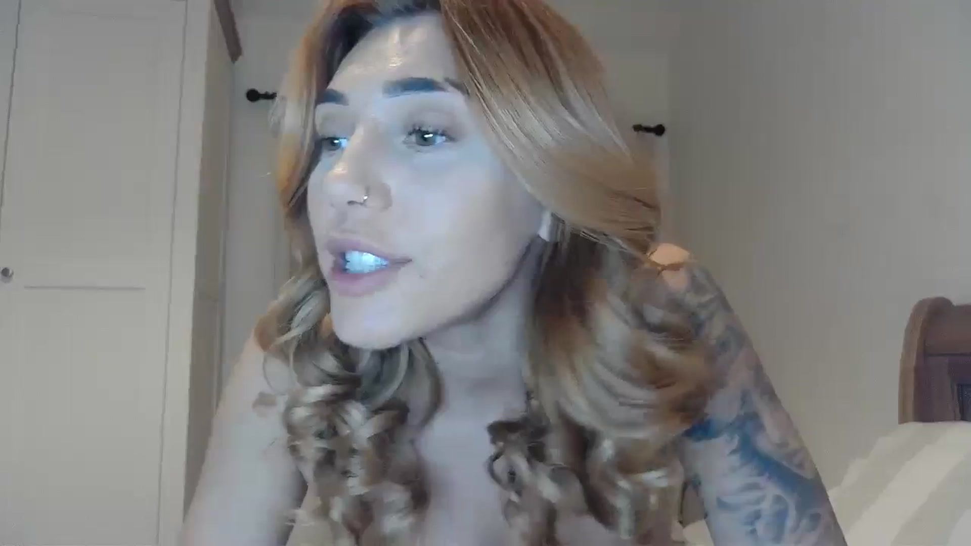 Gallery image thumbnail from EnglishRose3's myfreecams stream on, 03/14/2025, 07:59 image 20 of 20