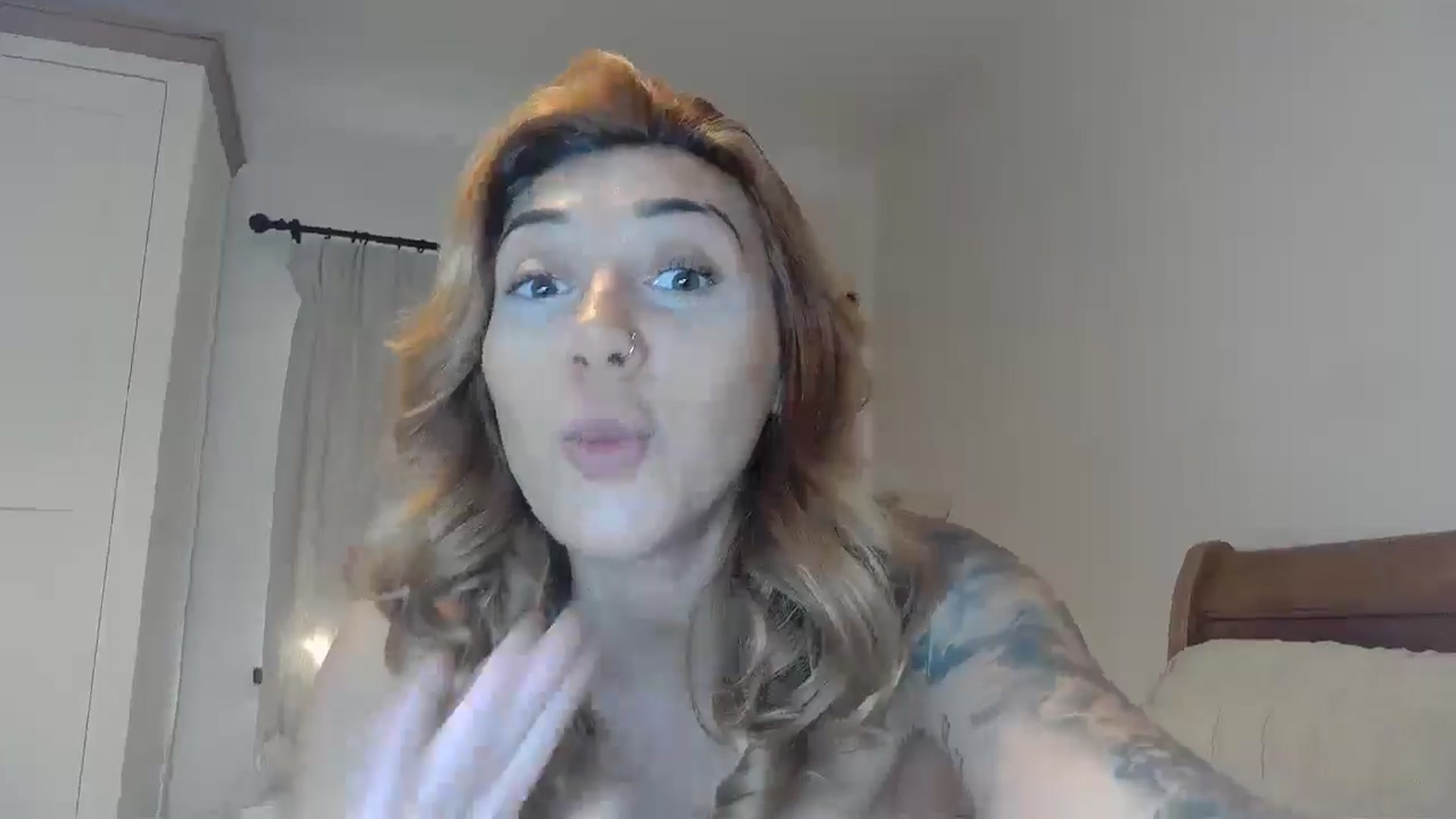 Gallery image thumbnail from EnglishRose3's myfreecams stream on, 03/18/2025, 07:32 image 16 of 20