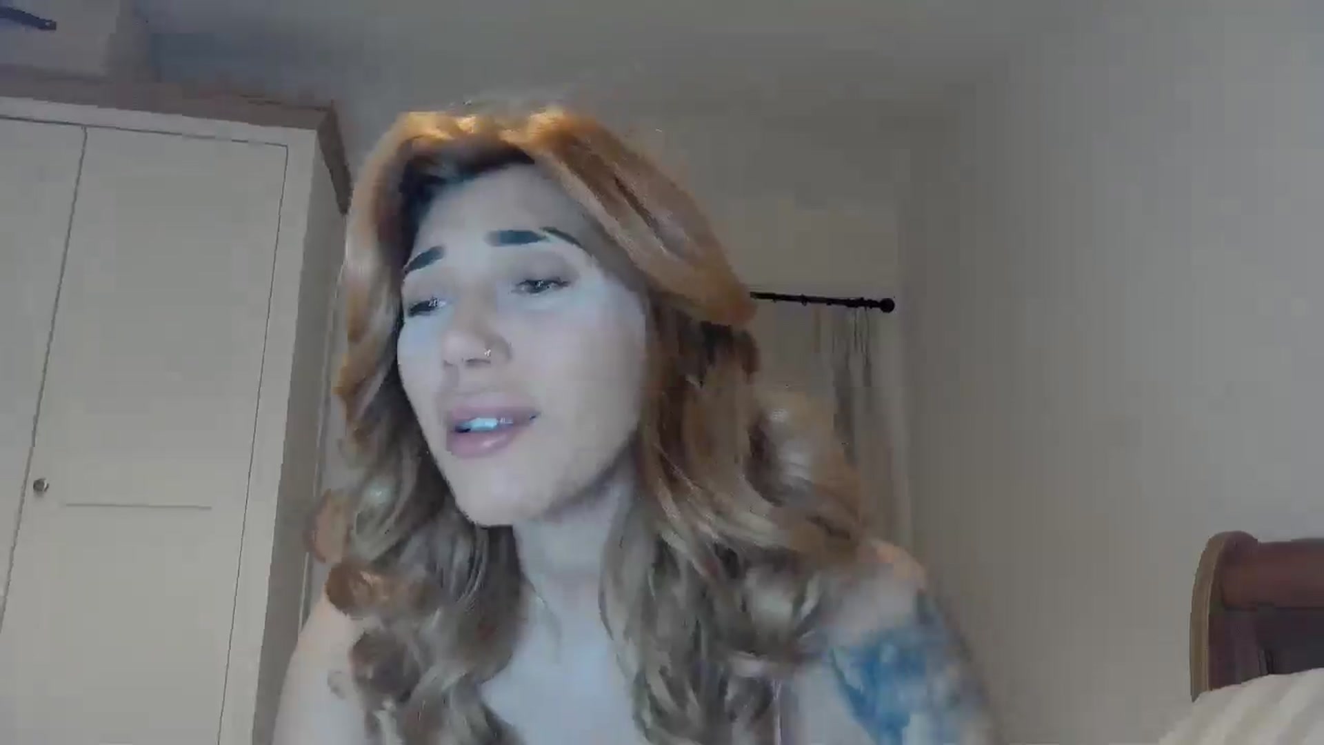 Gallery image thumbnail from EnglishRose3's myfreecams stream on, 03/20/2025, 07:10 image 12 of 20