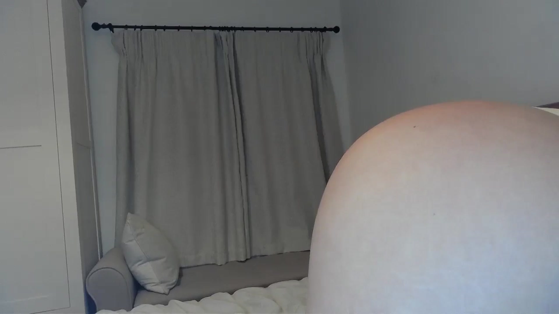 Gallery image thumbnail from EnglishRose3's myfreecams stream on, 04/02/2025, 06:37 image 7 of 20