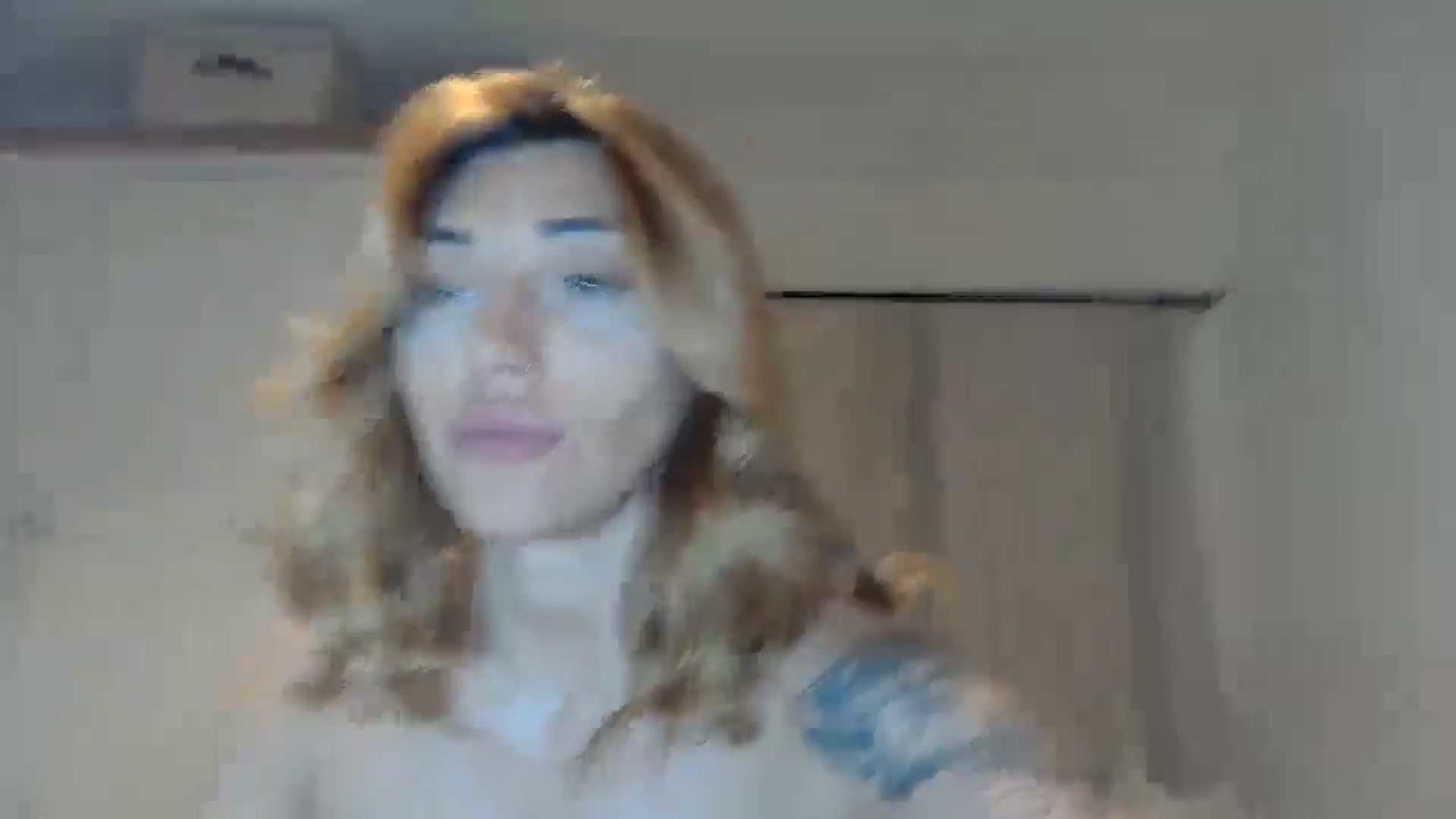 Gallery image thumbnail from EnglishRose3's myfreecams stream on, 04/10/2025, 07:59 image 20 of 20