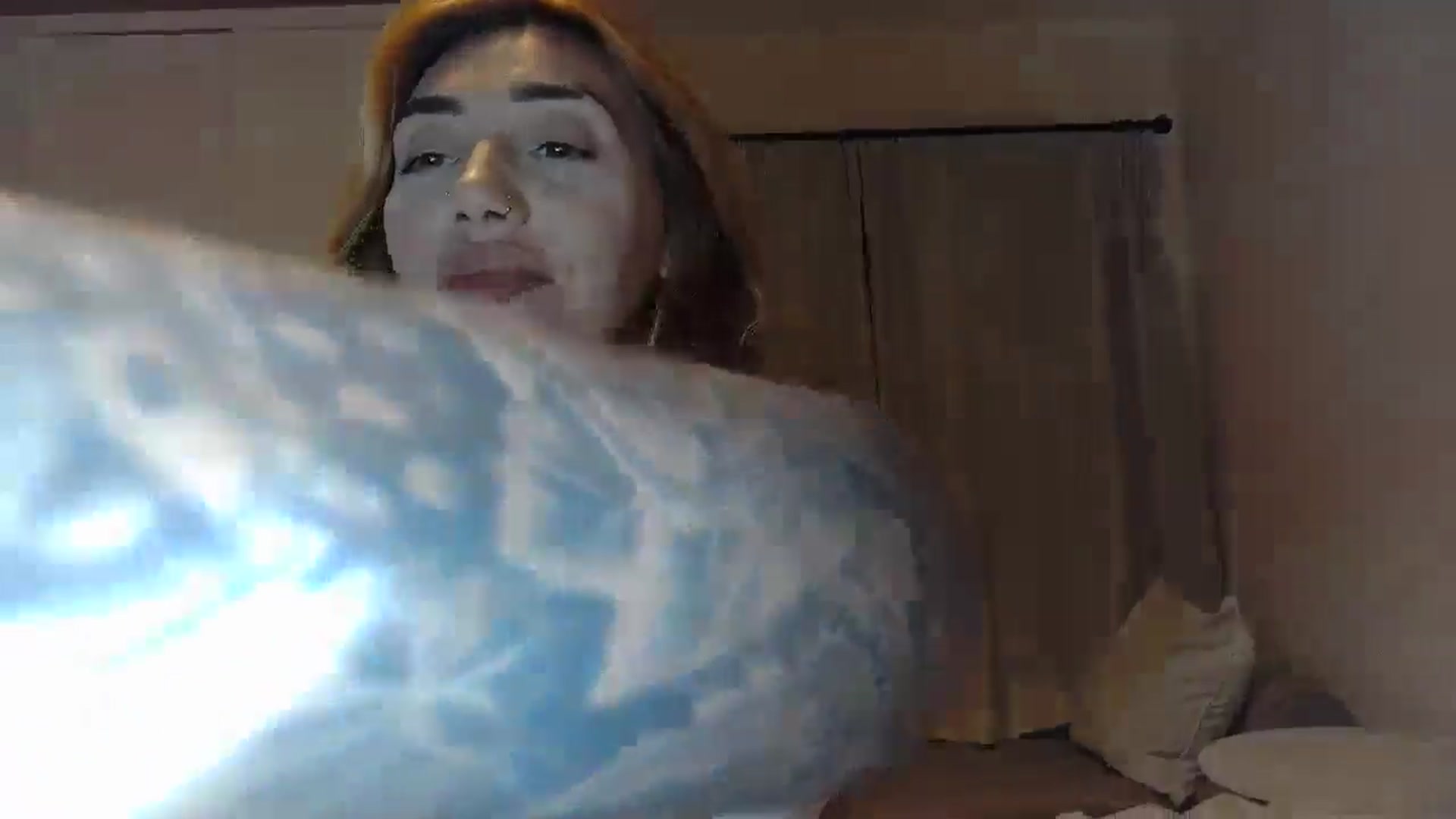 Gallery image thumbnail from EnglishRose3's myfreecams stream on, 05/14/2025, 21:29 image 19 of 20