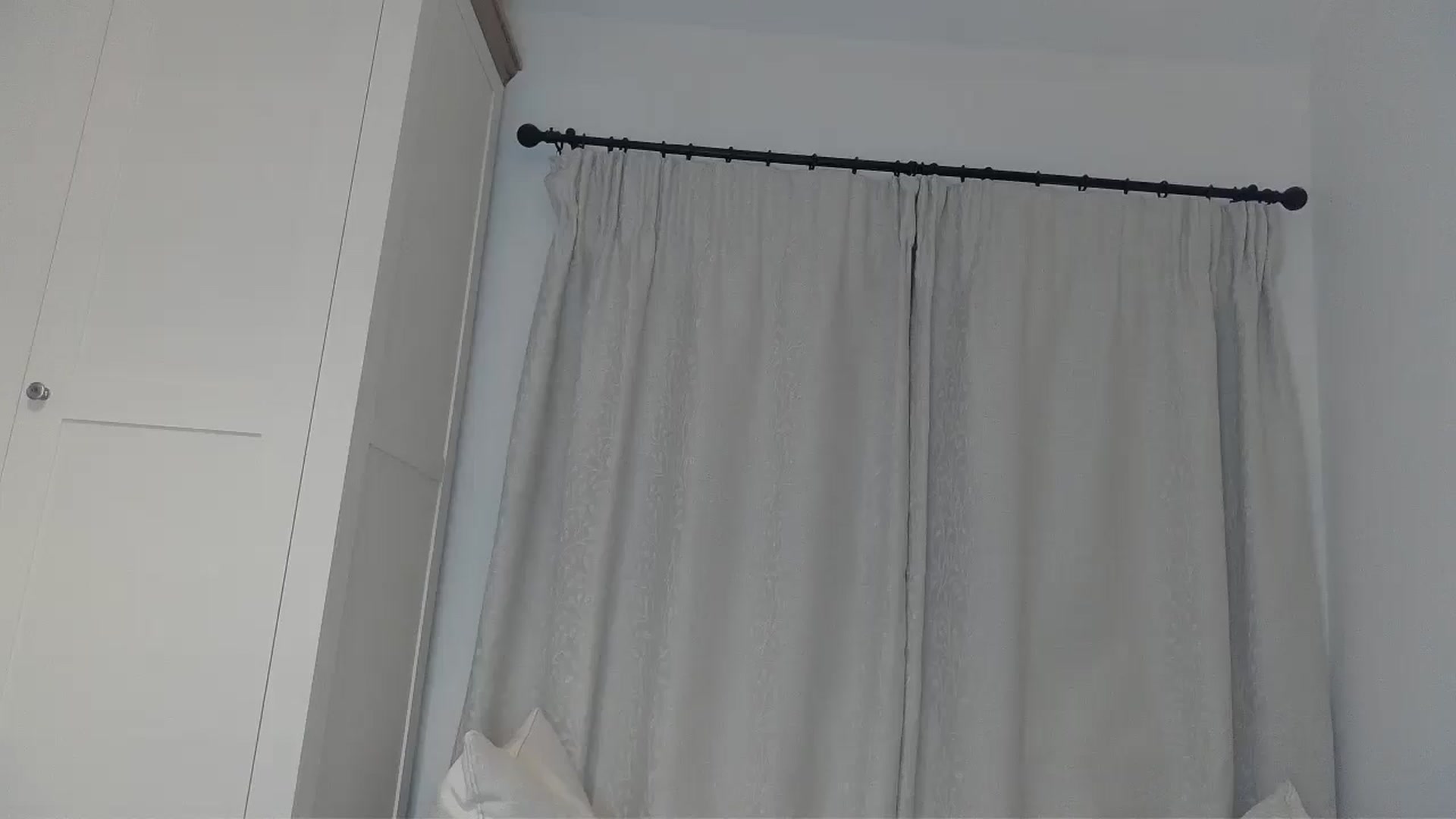 Gallery image thumbnail from EnglishRose3's myfreecams stream on, 05/15/2025, 21:15 image 7 of 20