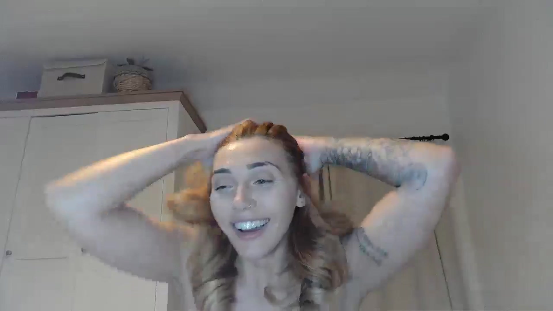 Gallery image thumbnail from EnglishRose3's myfreecams stream on, 06/07/2025, 14:25 image 18 of 20