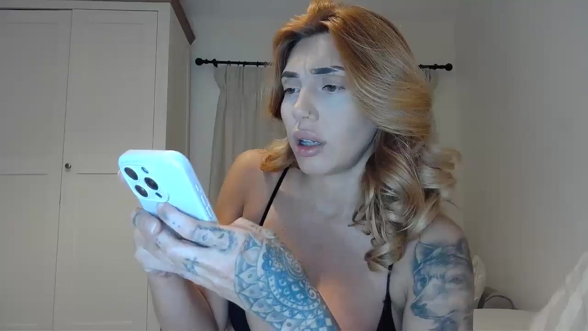 Gallery image thumbnail from EnglishRose3's myfreecams stream on, 06/11/2025, 07:08 image 5 of 20