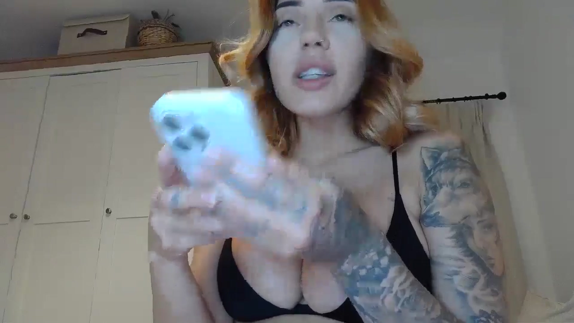 Gallery image thumbnail from EnglishRose3's myfreecams stream on, 06/11/2025, 07:08 image 6 of 20