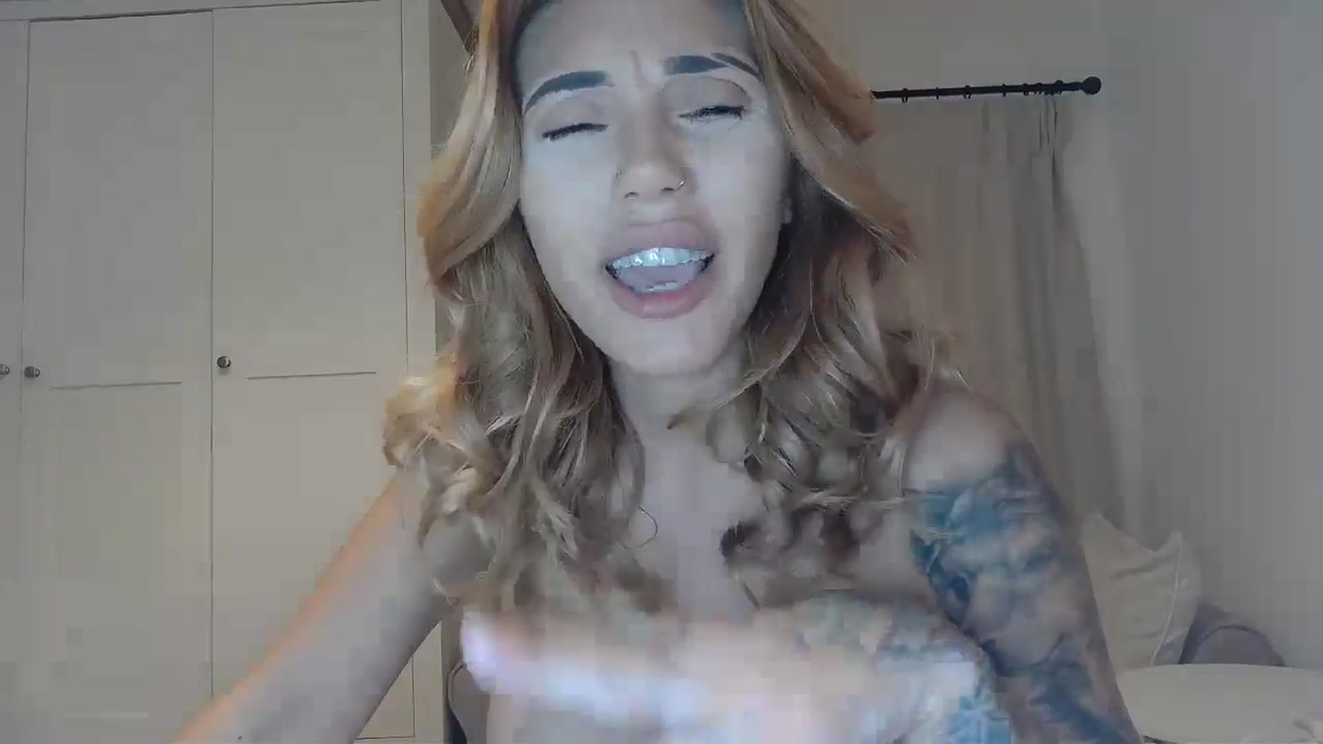 Gallery image thumbnail from EnglishRose3's myfreecams stream on, 06/12/2025, 08:34 image 2 of 20