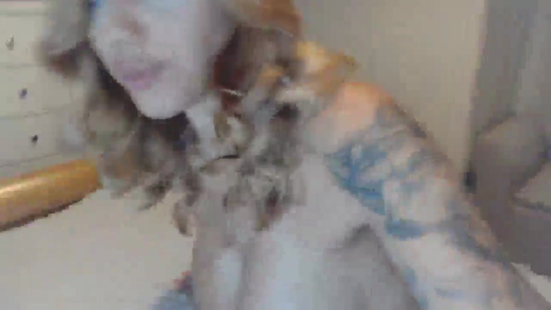 Gallery image thumbnail from EnglishRose3's myfreecams stream on, 06/27/2025, 08:00 image 15 of 20