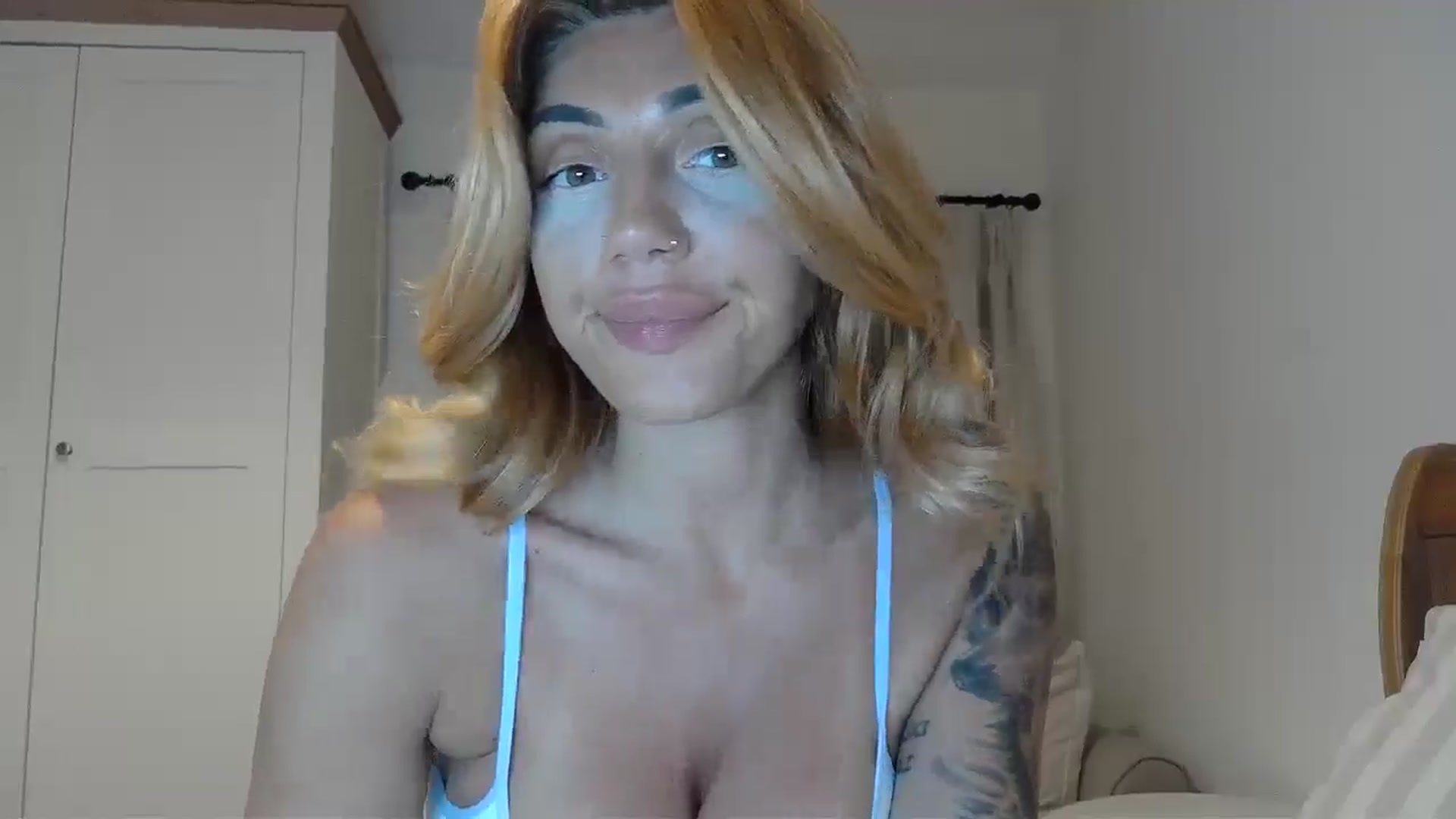 Gallery image thumbnail from EnglishRose3's myfreecams stream on, 07/01/2025, 20:47 image 19 of 20