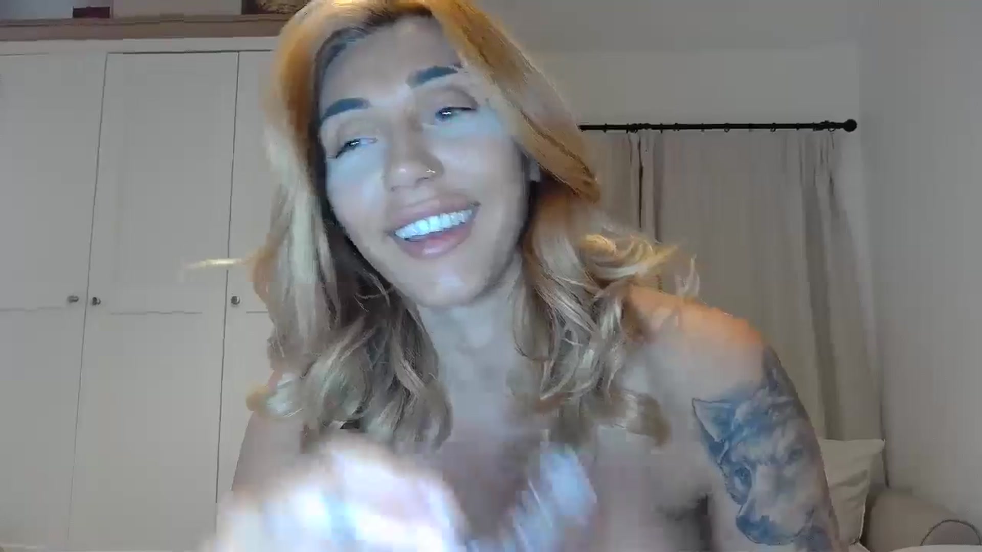 Gallery image thumbnail from EnglishRose3's myfreecams stream on, 07/02/2025, 20:48 image 10 of 20