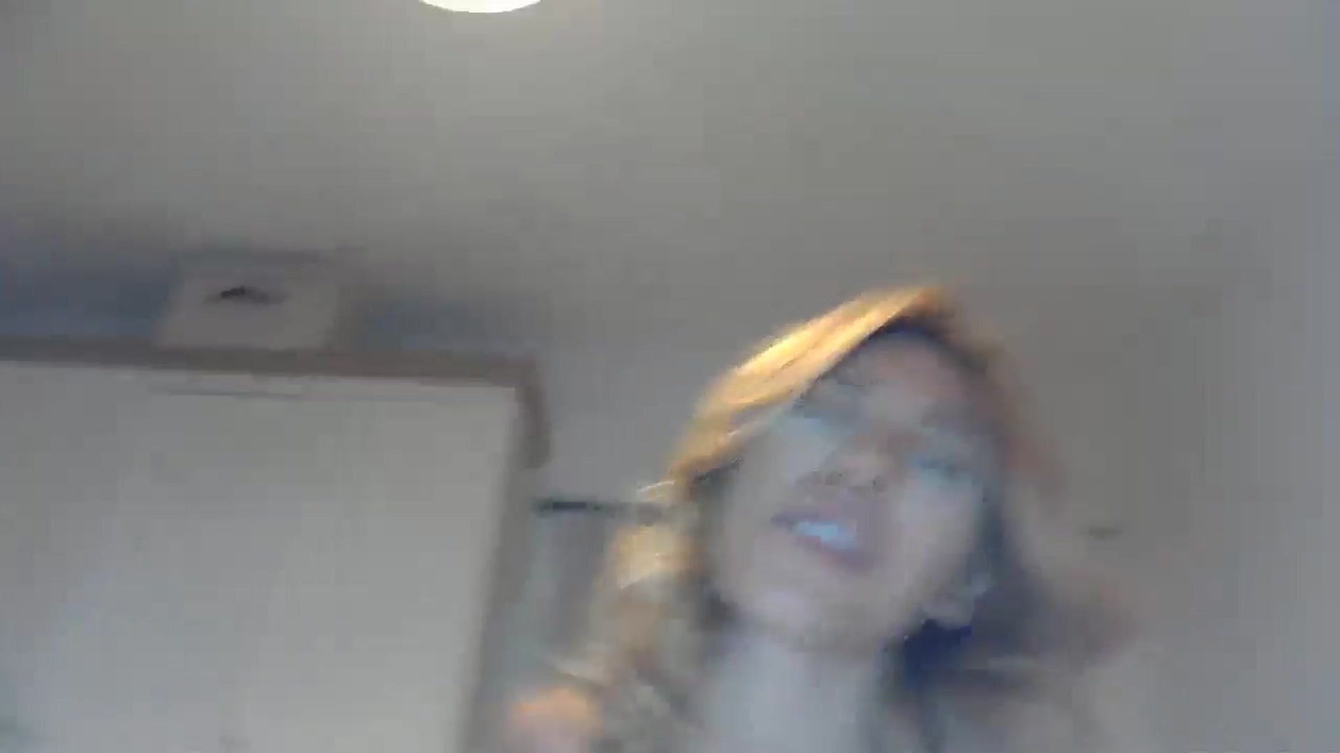Gallery image thumbnail from EnglishRose3's myfreecams stream on, 07/08/2025, 06:36 image 10 of 20
