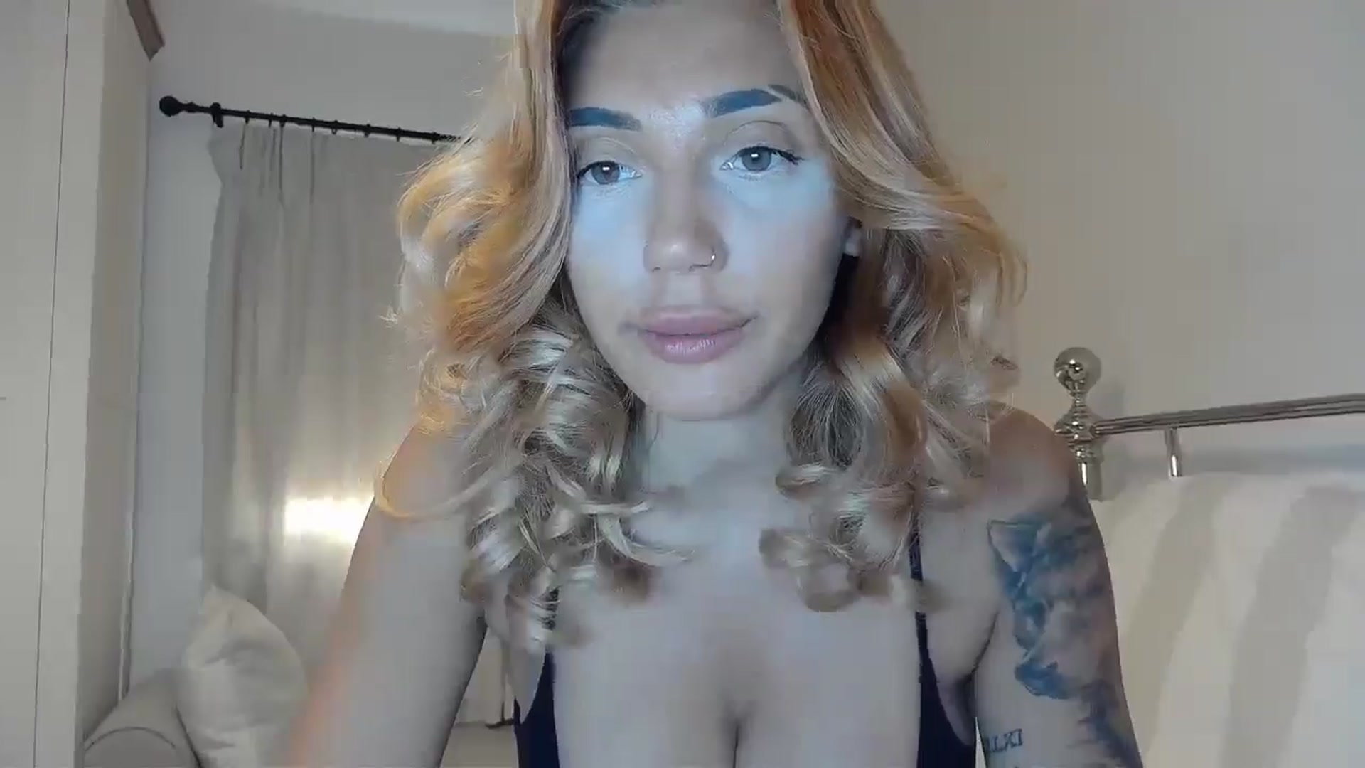 Gallery image thumbnail from EnglishRose3's myfreecams stream on, 07/16/2025, 06:05 image 15 of 20