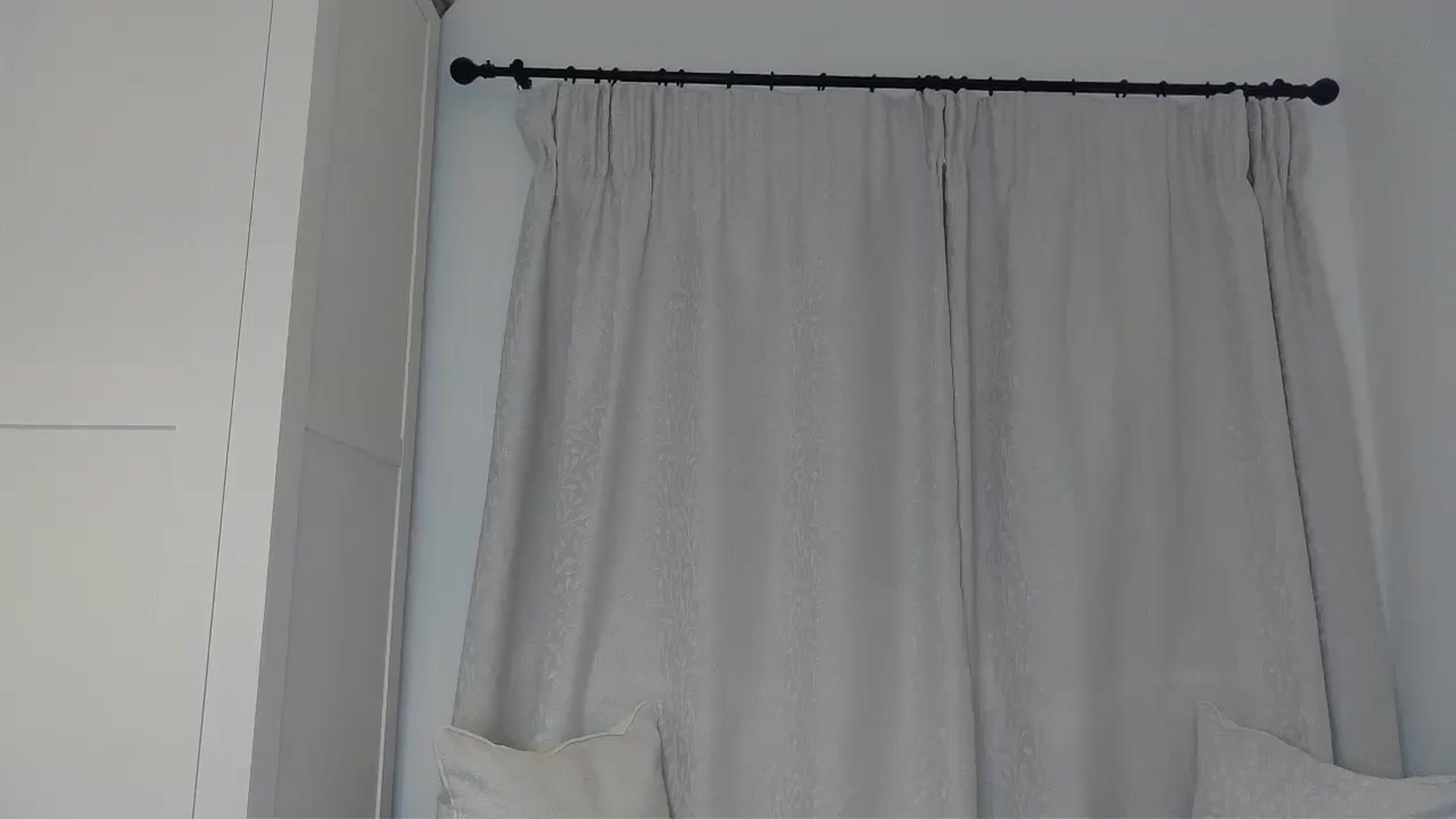 Gallery image thumbnail from EnglishRose3's myfreecams stream on, 07/23/2025, 06:23 image 16 of 20