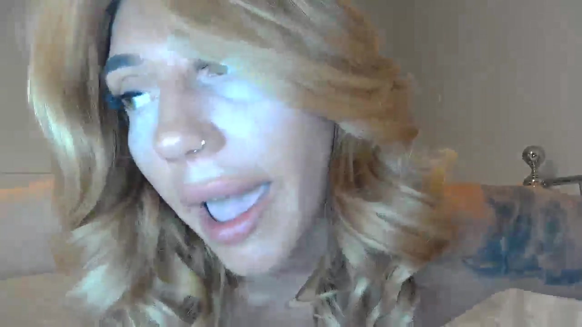 Gallery image thumbnail from EnglishRose3's myfreecams stream on, 07/24/2025, 06:37 image 3 of 20