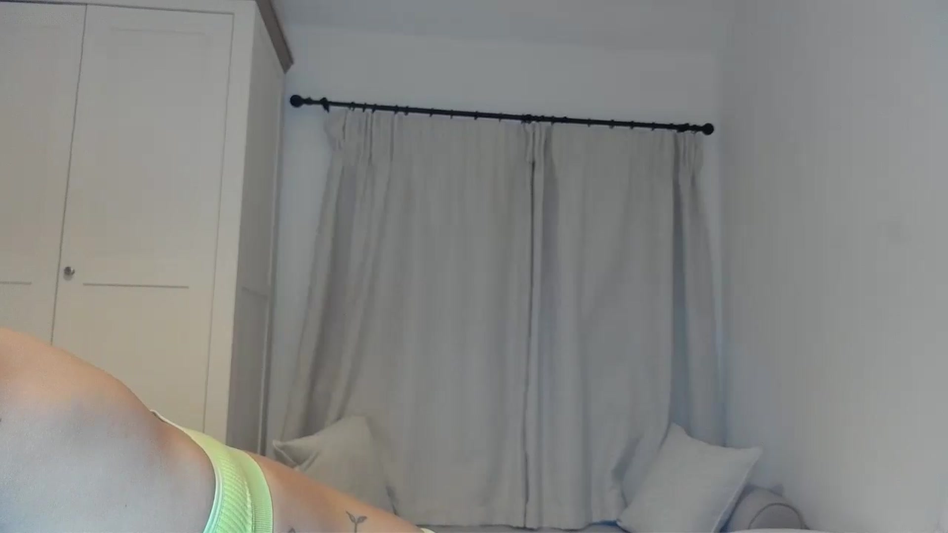 Gallery image thumbnail from EnglishRose3's myfreecams stream on, 07/30/2025, 08:37 image 11 of 20