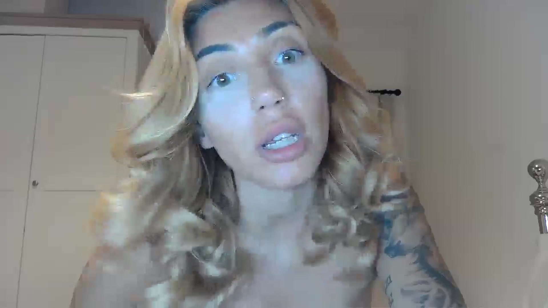 Gallery image thumbnail from EnglishRose3's myfreecams stream on, 07/30/2025, 08:37 image 20 of 20