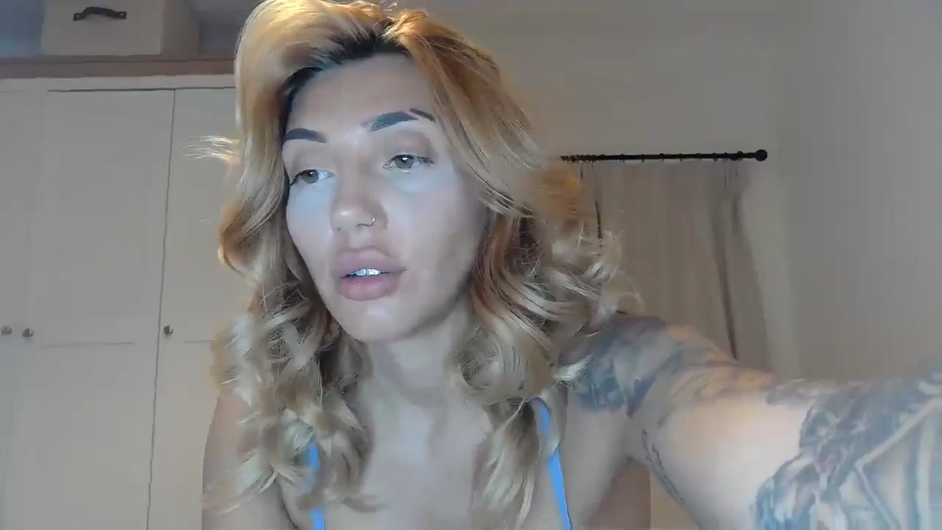 Gallery image thumbnail from EnglishRose3's myfreecams stream on, 08/11/2025, 07:05 image 10 of 20