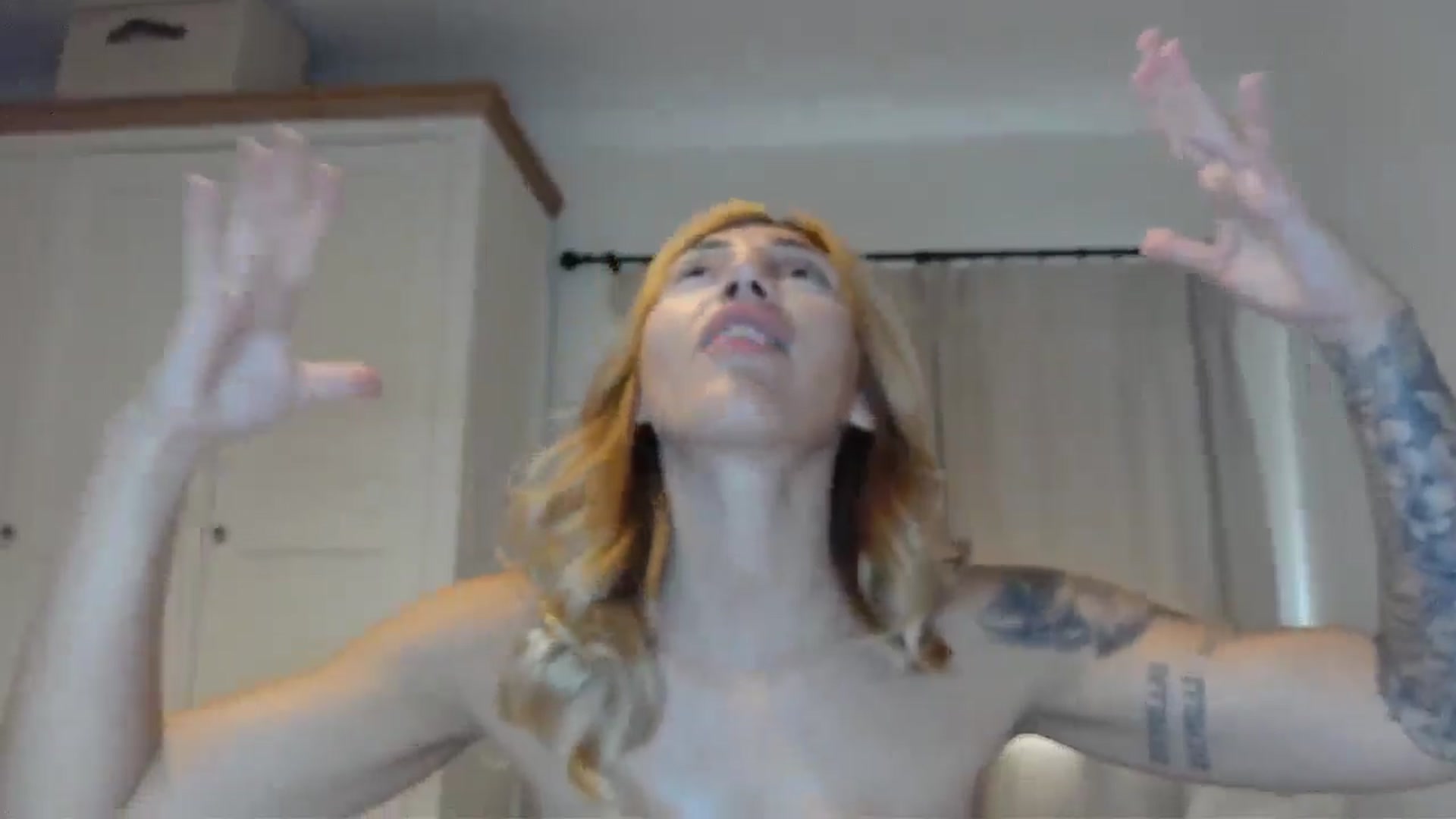 Gallery image thumbnail from EnglishRose3's myfreecams stream on, 08/14/2025, 07:51 image 20 of 20