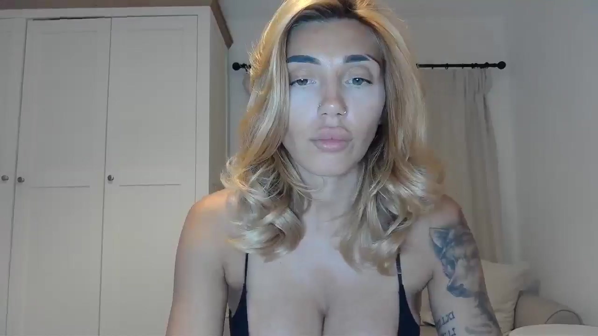 Gallery image thumbnail from EnglishRose3's myfreecams stream on, 09/06/2025, 08:50 image 16 of 20