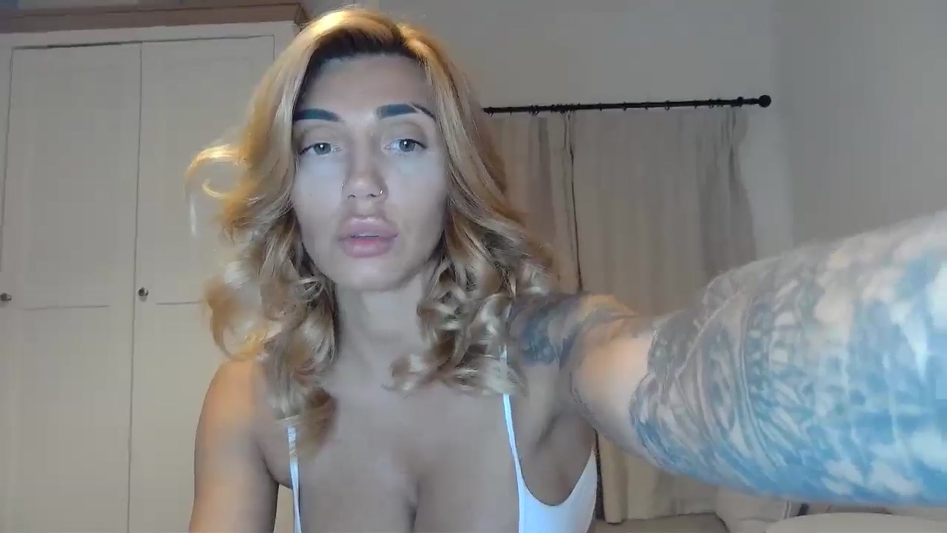Gallery image thumbnail from EnglishRose3's myfreecams stream on, 09/11/2025, 07:18 image 15 of 20