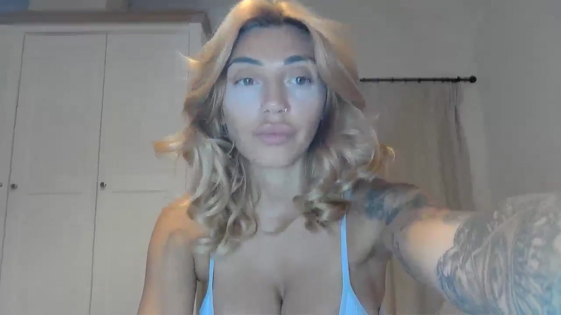 Gallery image thumbnail from EnglishRose3's myfreecams stream on, 09/12/2025, 06:42 image 3 of 20