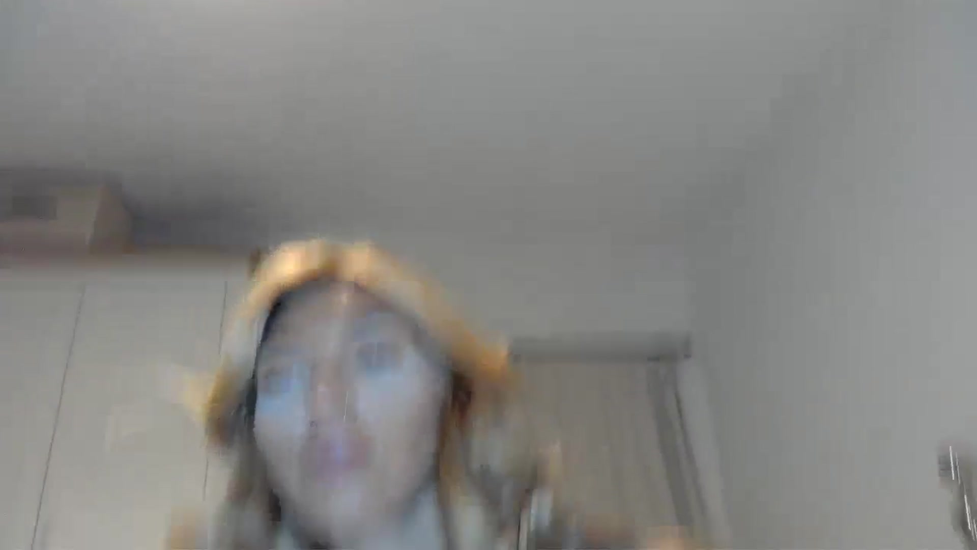 Gallery image thumbnail from EnglishRose3's myfreecams stream on, 09/26/2025, 07:56 image 5 of 20