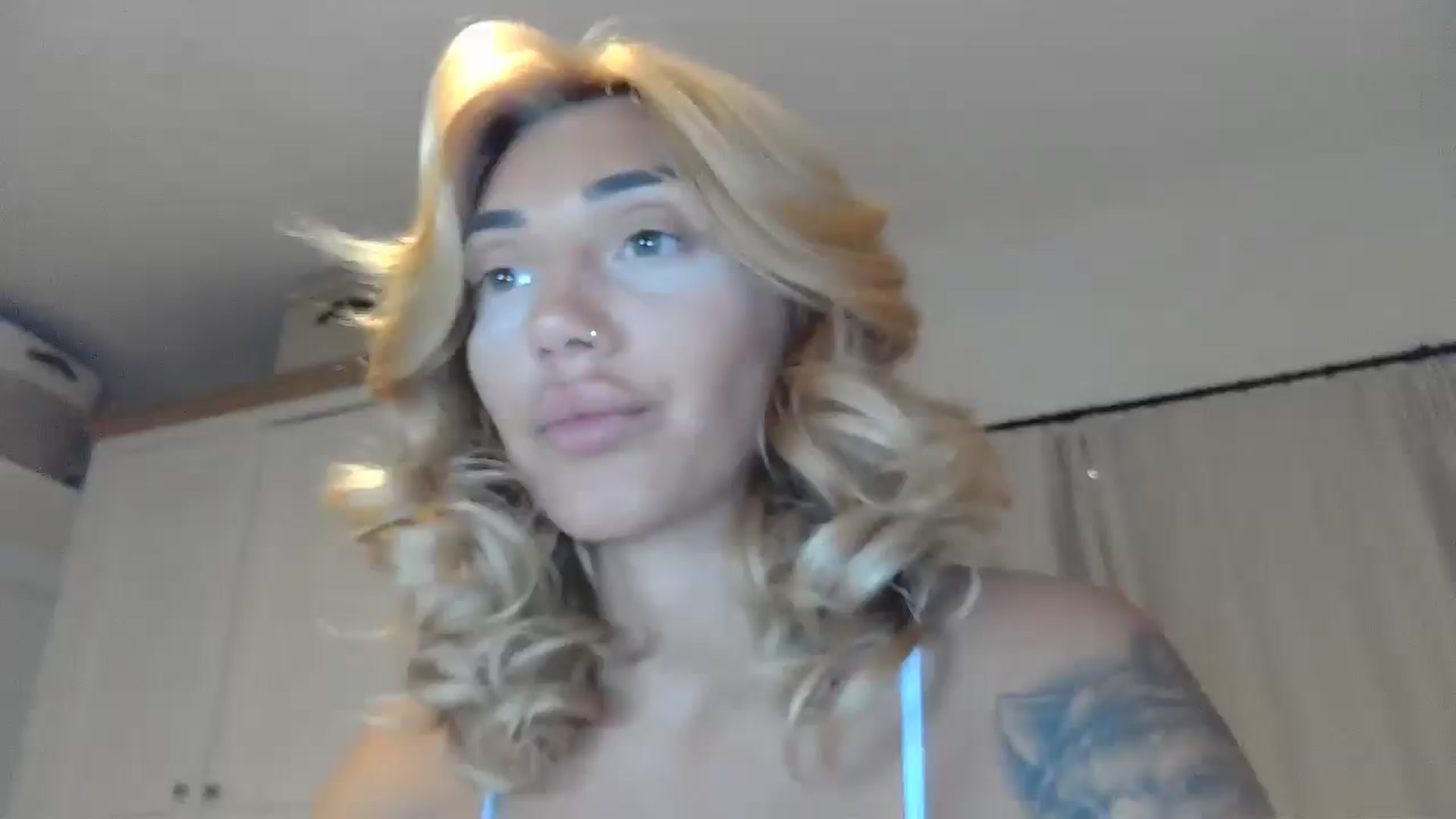 Gallery image thumbnail from EnglishRose3's myfreecams stream on, 09/30/2025, 07:20 image 1 of 20