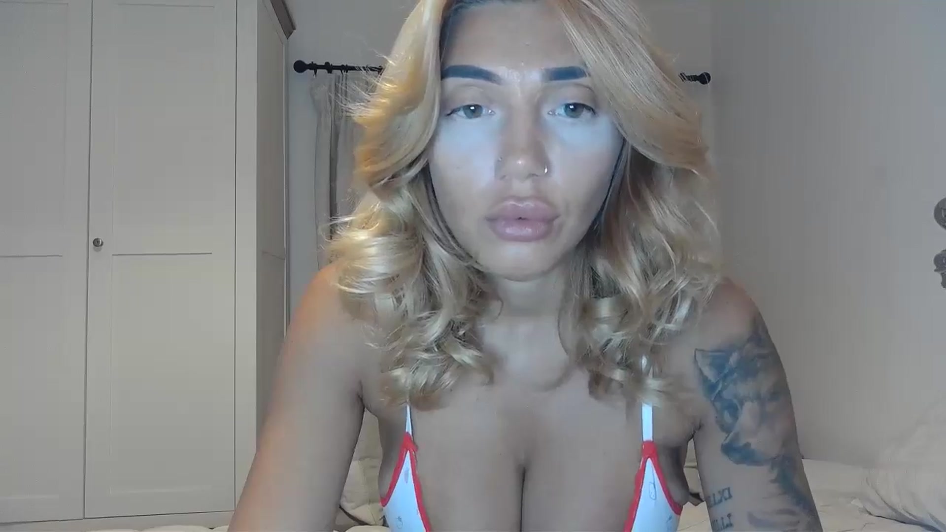 Gallery image thumbnail from EnglishRose3's myfreecams stream on, 10/02/2025, 06:39 image 9 of 20