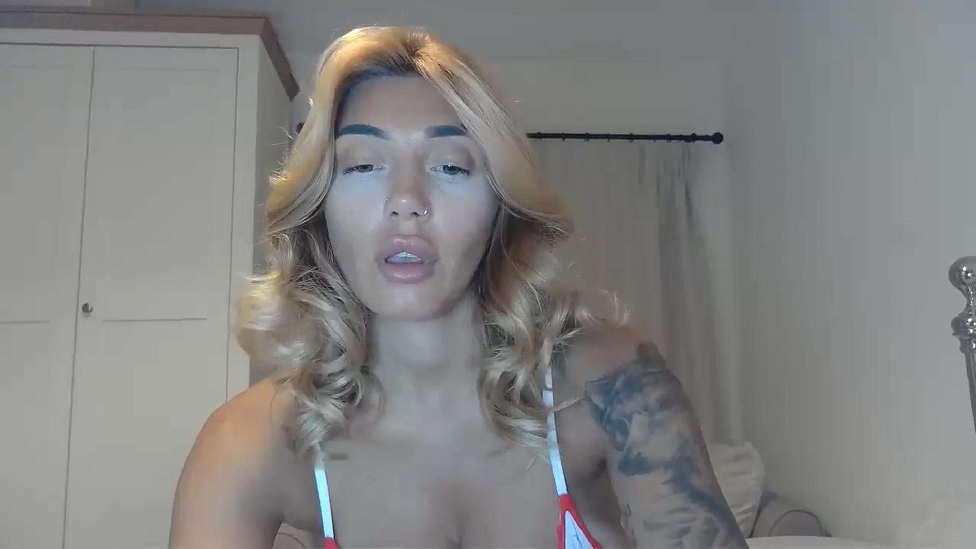 Gallery image thumbnail from EnglishRose3's myfreecams stream on, 10/02/2025, 06:39 image 13 of 20