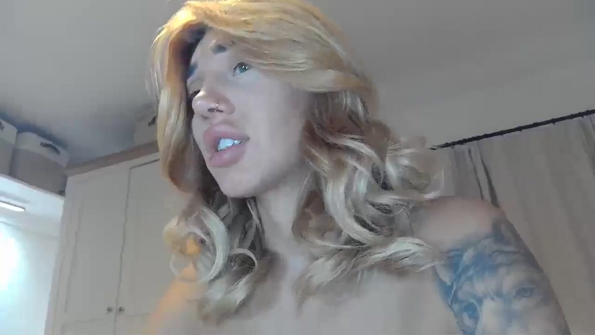 Gallery image thumbnail from EnglishRose3's myfreecams stream on, 10/10/2025, 07:00 image 9 of 20