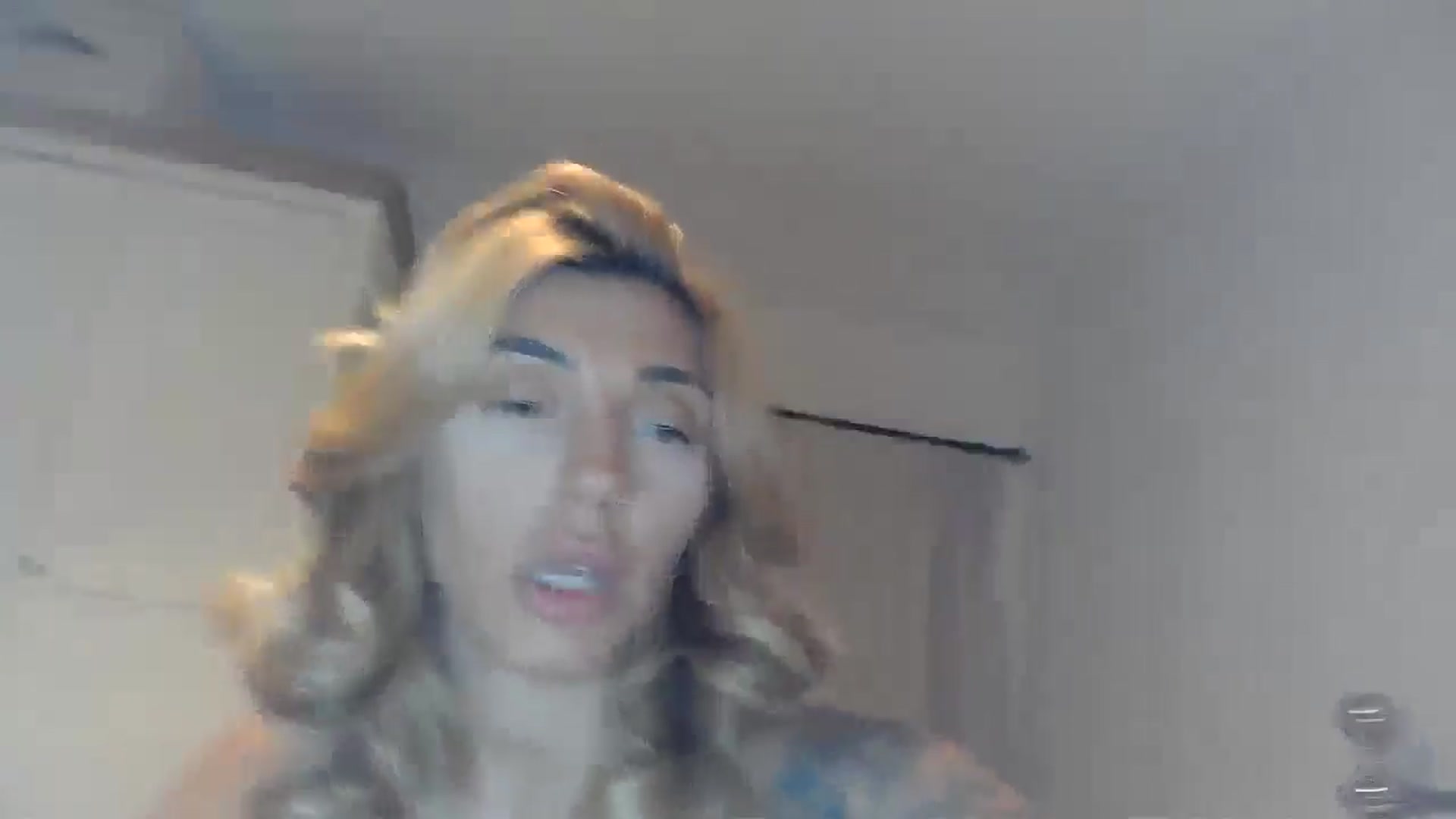 Gallery image thumbnail from EnglishRose3's myfreecams stream on, 10/14/2025, 07:19 image 3 of 20
