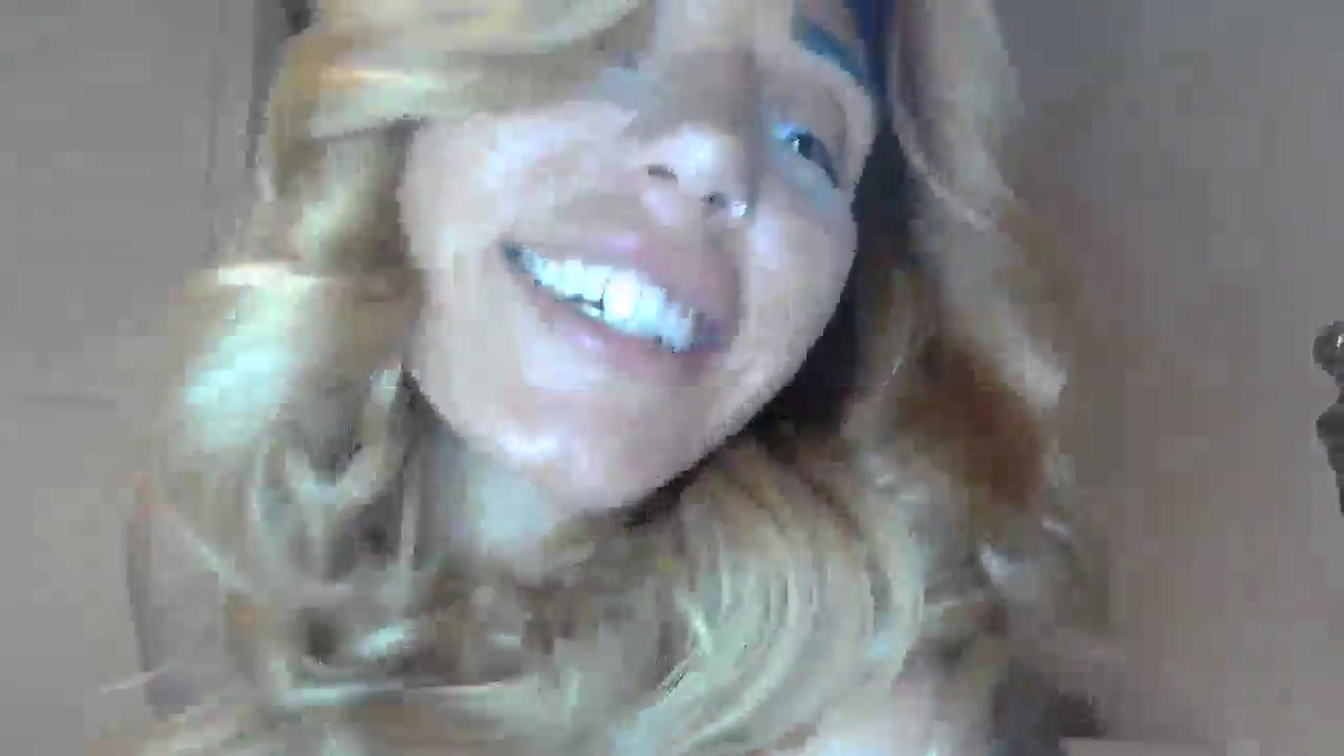 Gallery image thumbnail from EnglishRose3's myfreecams stream on, 10/22/2025, 09:25 image 17 of 20