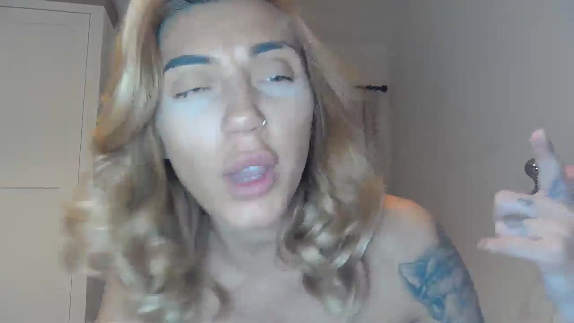 Gallery image thumbnail from EnglishRose3's myfreecams stream on, 10/31/2025, 09:01 image 16 of 20