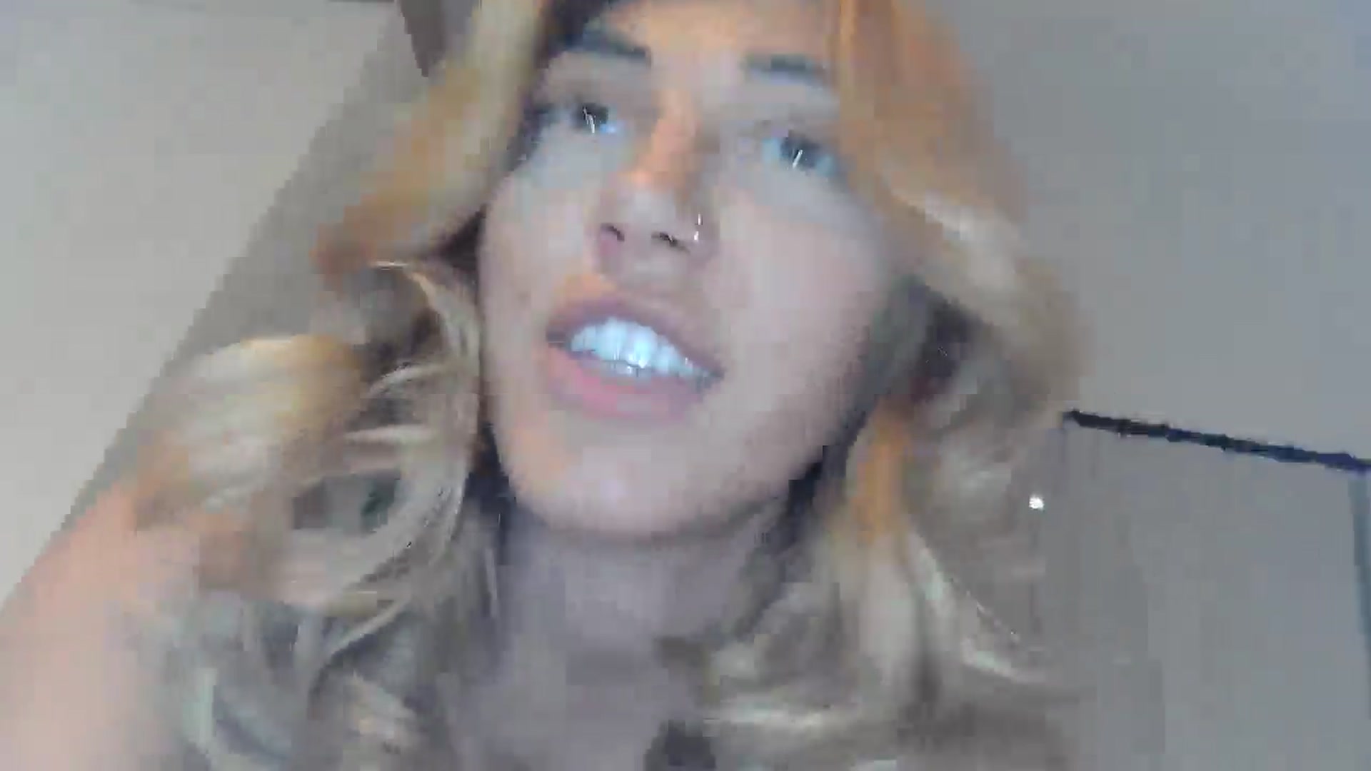 Gallery image thumbnail from EnglishRose3's myfreecams stream on, 11/10/2025, 09:34 image 13 of 20