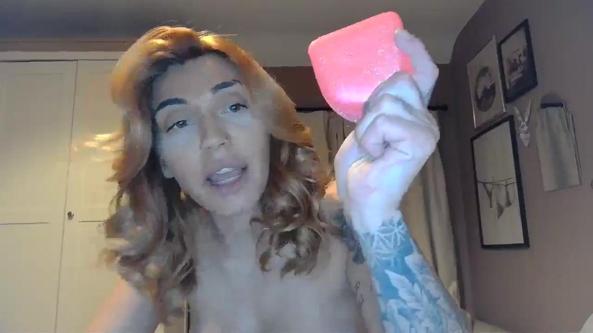 Gallery image thumbnail from EnglishRose3's myfreecams stream on, 01/27/2026, 09:42 image 19 of 20