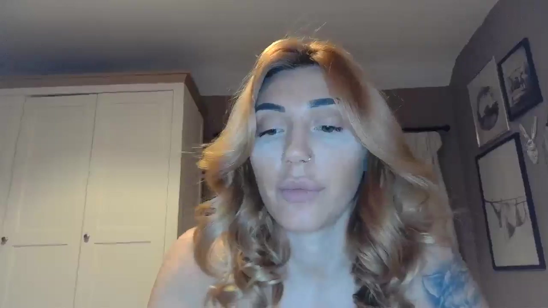 Gallery image thumbnail from EnglishRose3's myfreecams stream on, 01/30/2026, 09:31 image 13 of 20