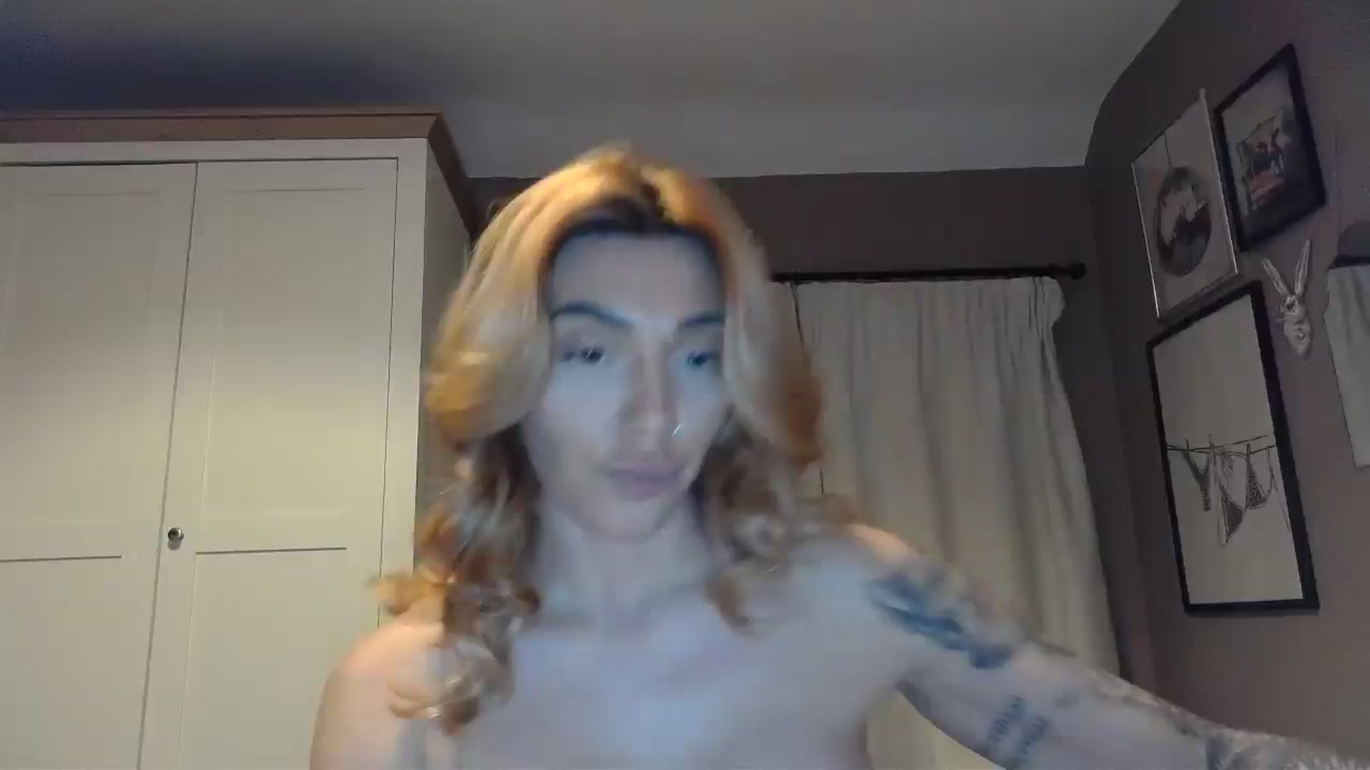 Gallery image thumbnail from EnglishRose3's myfreecams stream on, 02/06/2026, 09:27 image 20 of 20