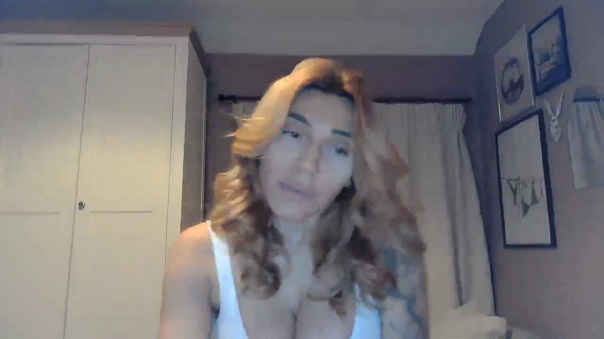 Gallery image thumbnail from EnglishRose3's myfreecams stream on, 02/09/2026, 07:19 image 10 of 20