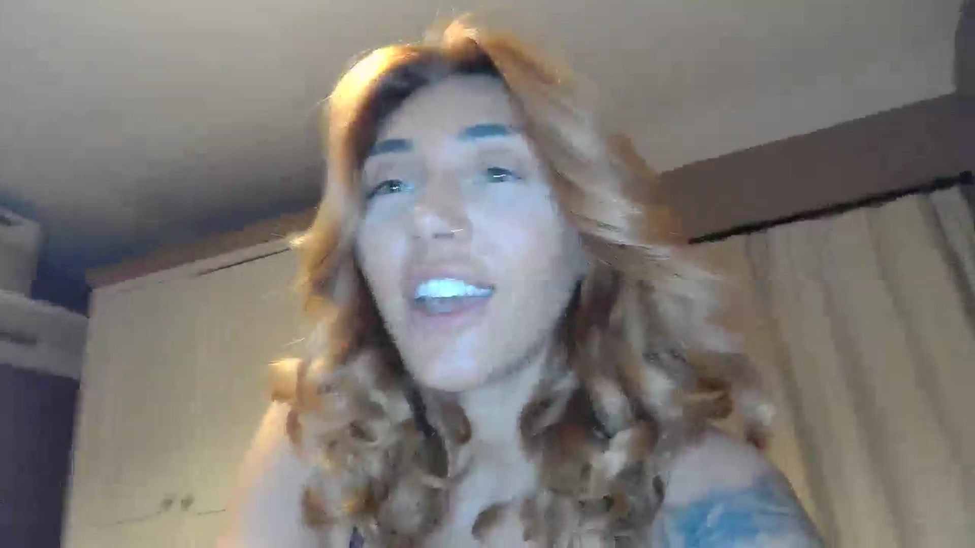 Gallery image thumbnail from EnglishRose3's myfreecams stream on, 03/19/2026, 08:24 image 10 of 20