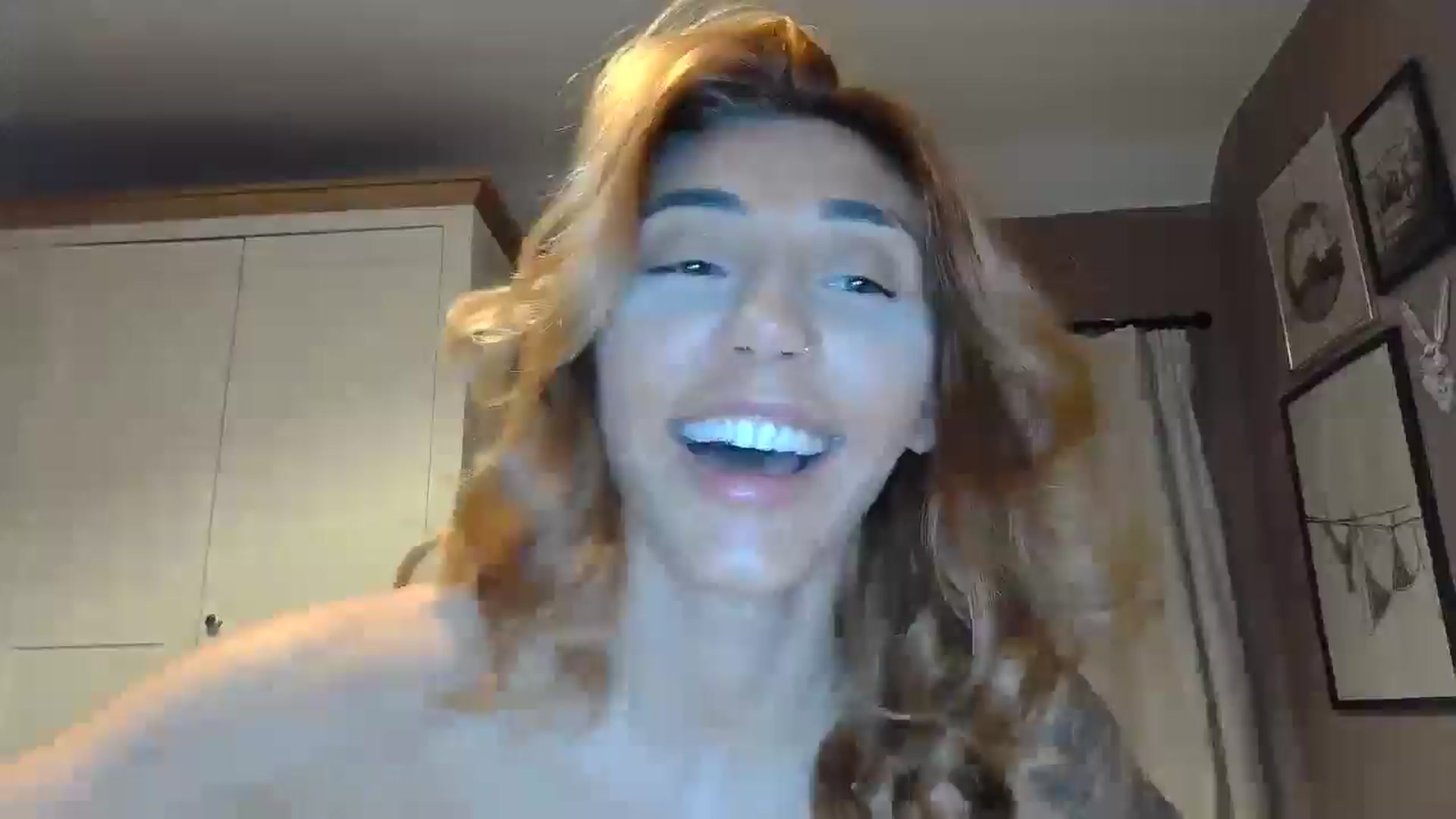 Gallery image thumbnail from EnglishRose3's myfreecams stream on, 03/20/2026, 07:59 image 18 of 20
