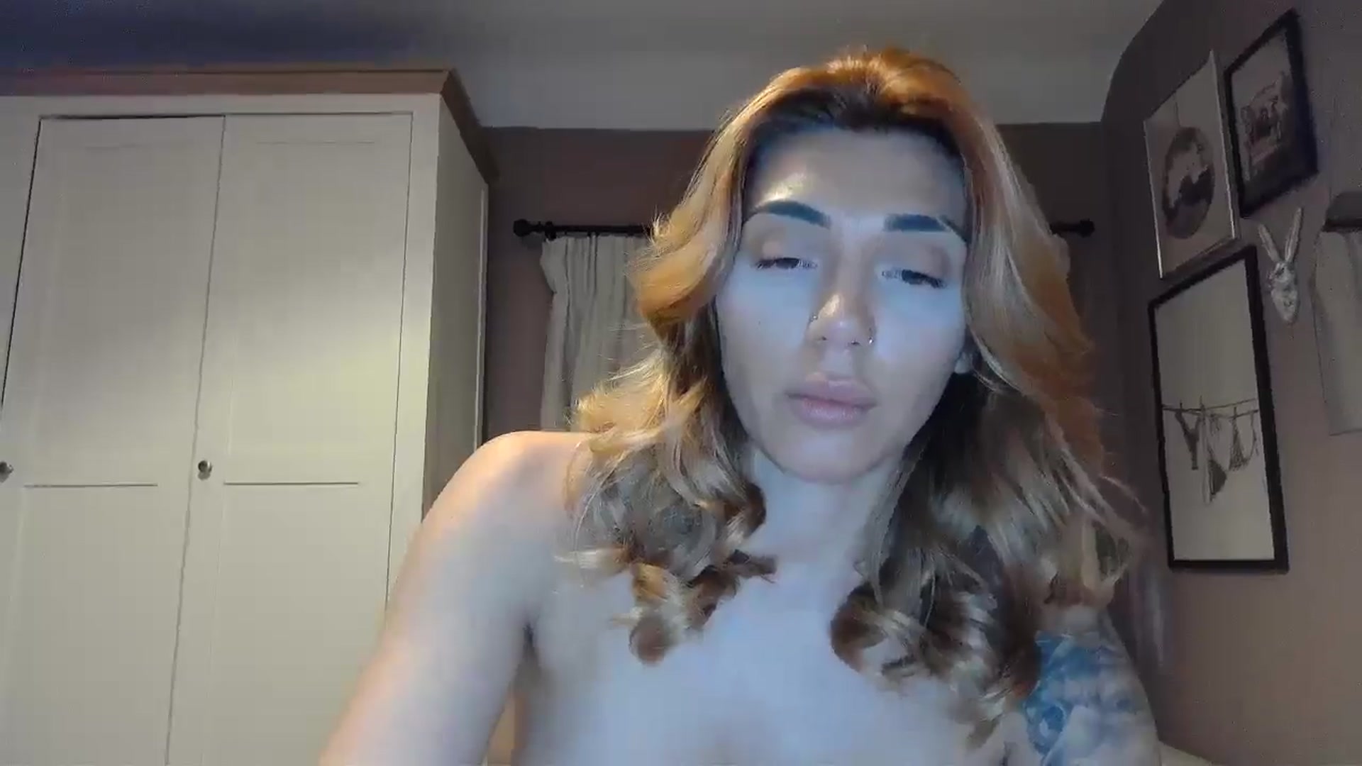 Gallery image thumbnail from EnglishRose3's myfreecams stream on, 03/24/2026, 09:25 image 13 of 20
