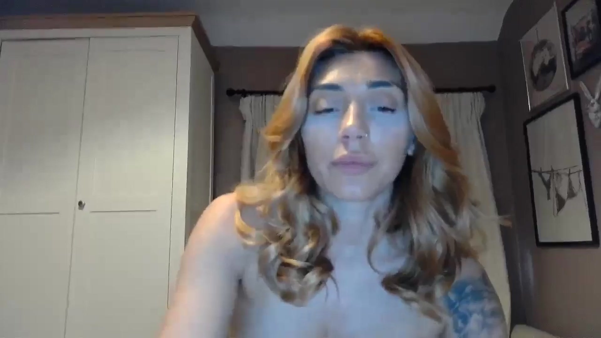Gallery image thumbnail from EnglishRose3's myfreecams stream on, 03/24/2026, 09:25 image 3 of 20