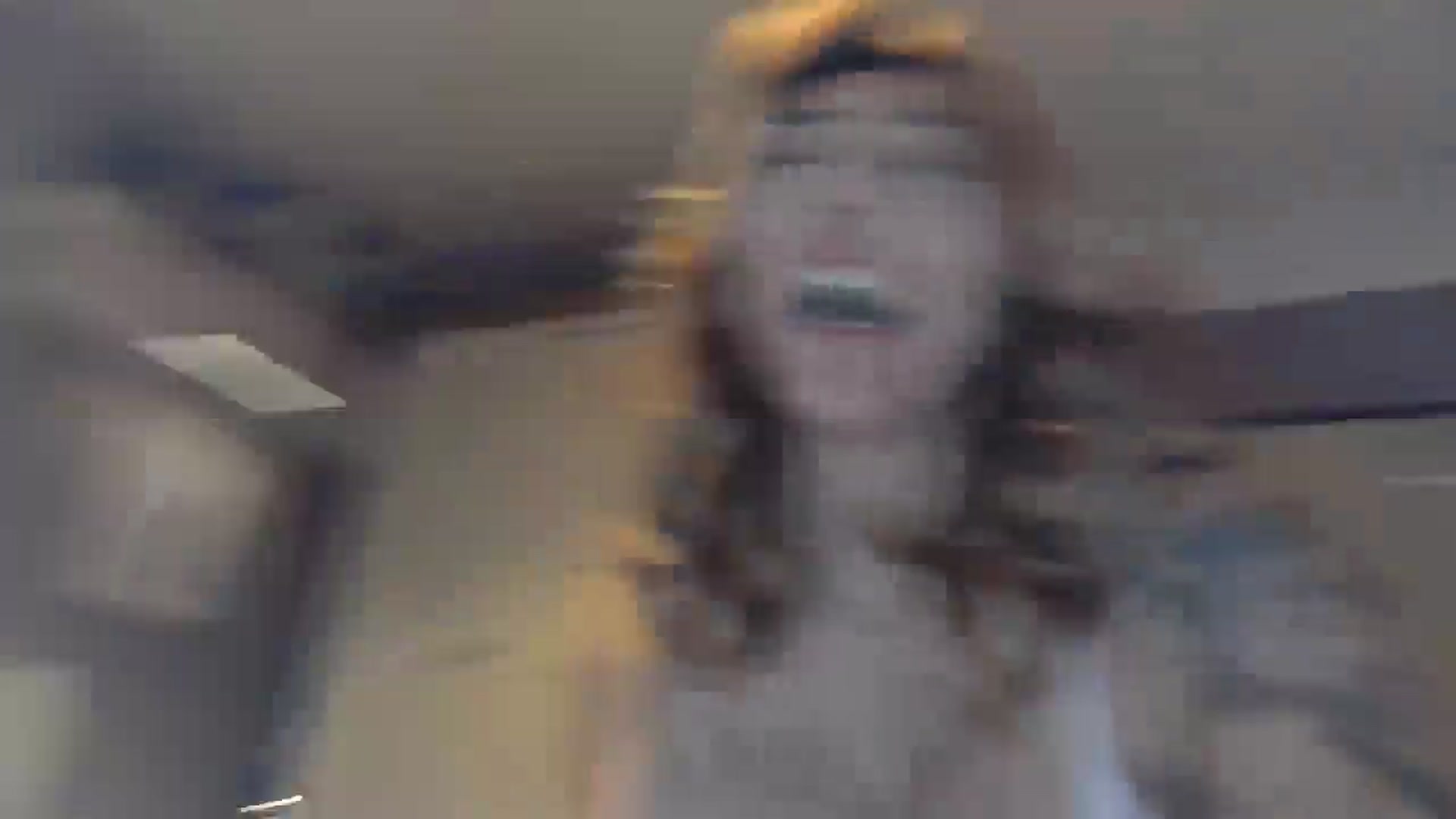 Gallery image thumbnail from EnglishRose3's myfreecams stream on, 04/08/2026, 07:47 image 6 of 20
