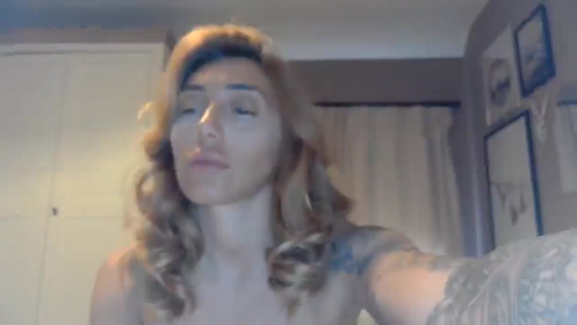 Gallery image thumbnail from EnglishRose3's myfreecams stream on, 04/21/2026, 09:03 image 20 of 20