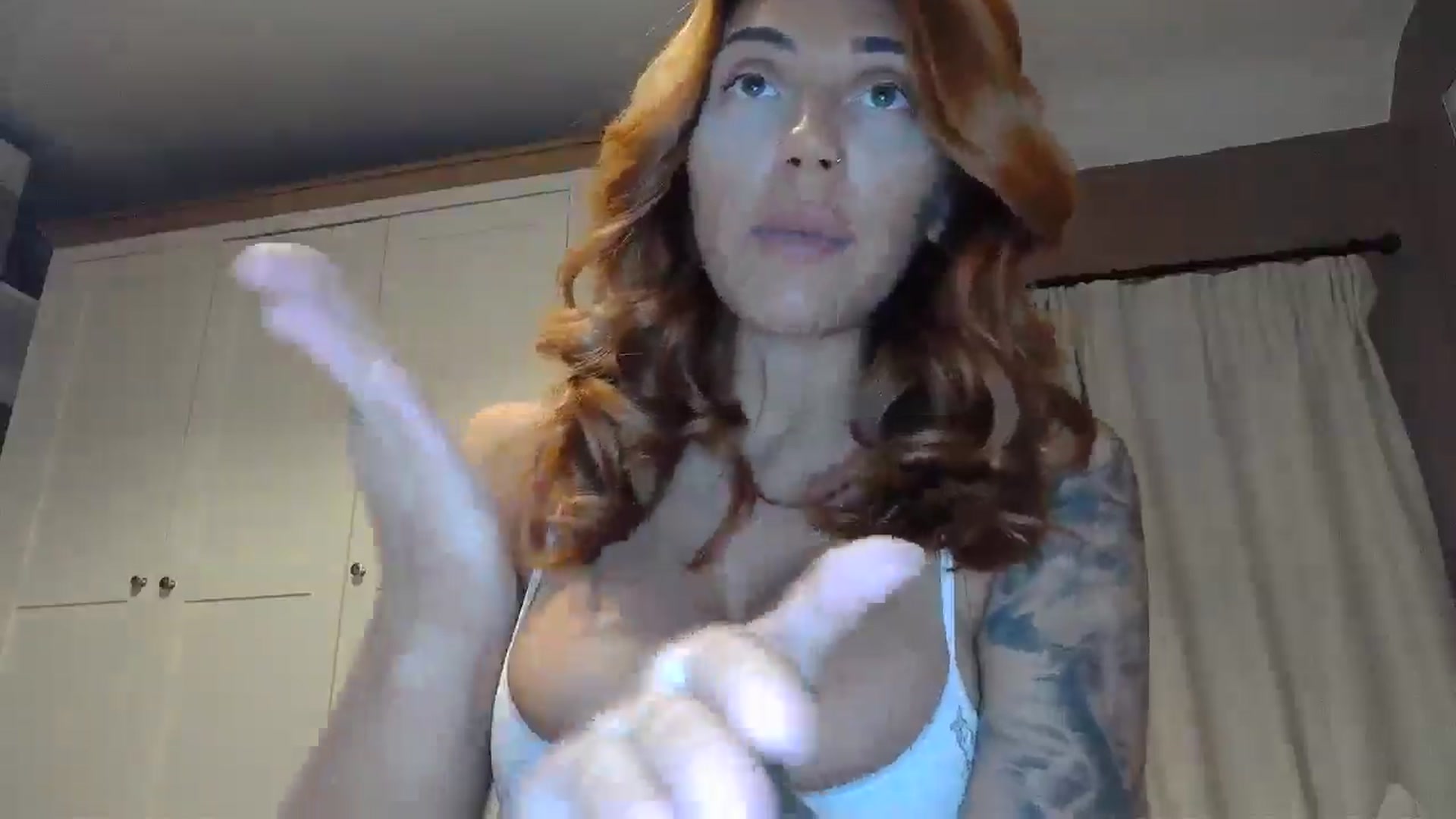 Gallery image thumbnail from EnglishRose3's myfreecams stream on, 04/27/2026, 07:50 image 3 of 20
