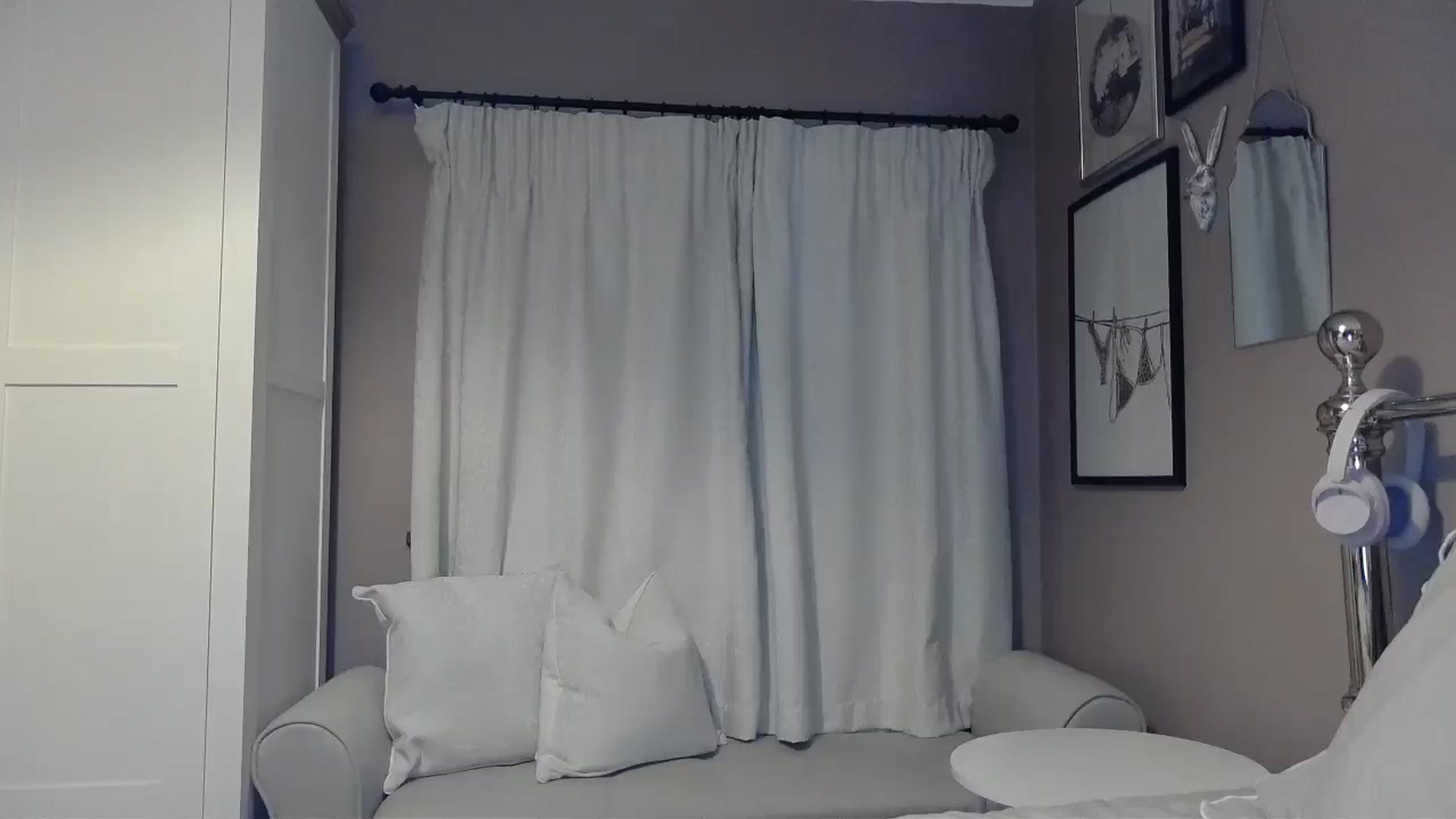 Gallery image thumbnail from EnglishRose3's myfreecams stream on, 04/30/2026, 06:30 image 4 of 20